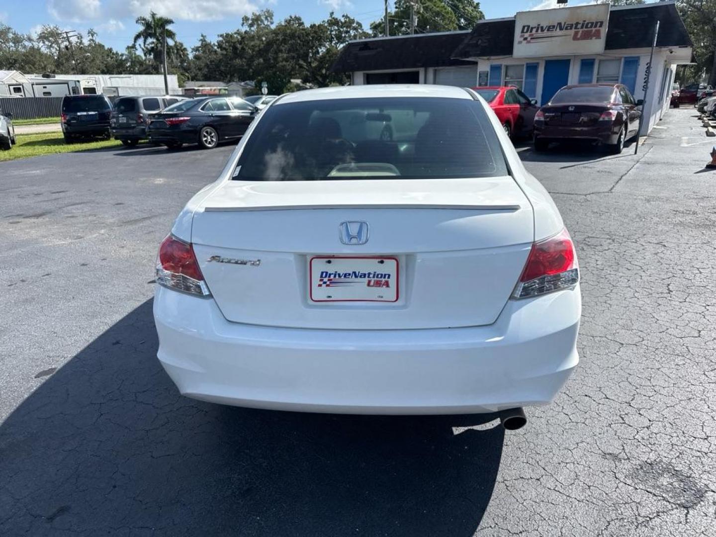 2008 WHITE HONDA ACCORD EXL (1HGCP36878A) with an 3.5L engine, Automatic transmission, located at 2929 9th St. West, Bradenton, 34205, (941) 242-2810, 27.473591, -82.570679 - Thanks for inquring into DriveNation USA! All vehicles listed can be viewed at www.drivenationusa.com for vehicle history reports and additonal info. We cannot quote any terms such as down payments or monthly payments without an application. You can apply directly at www.drivenationusa.com or by con - Photo#6