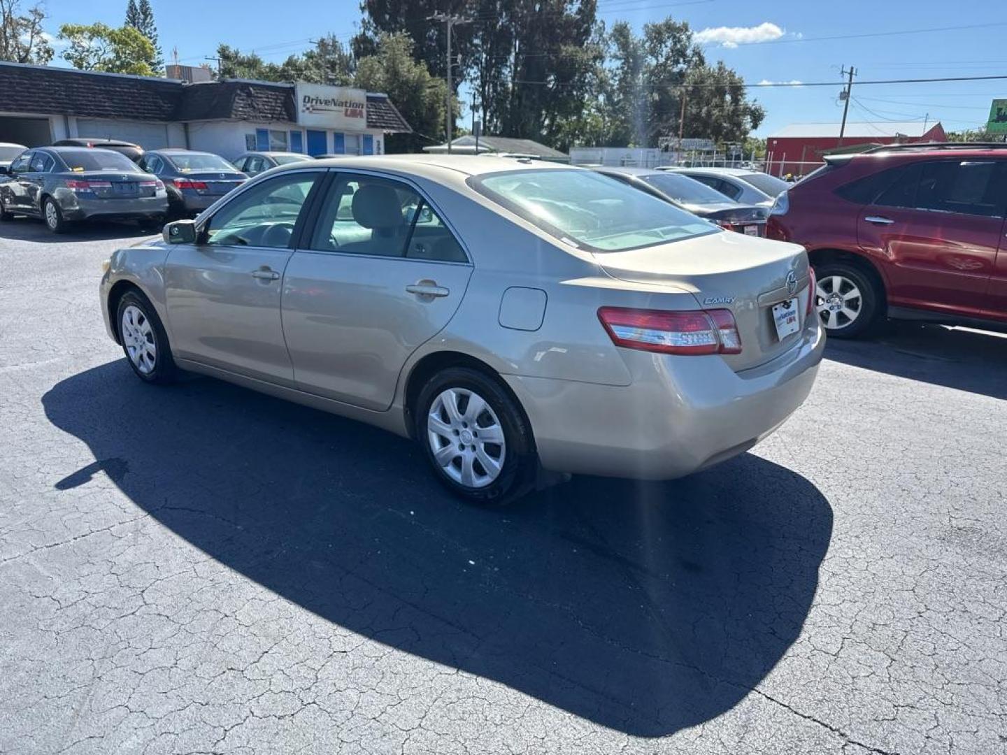 2010 TAN TOYOTA CAMRY SE (4T4BF3EK2AR) with an 2.5L engine, Automatic transmission, located at 2929 9th St. West, Bradenton, 34205, (941) 242-2810, 27.473591, -82.570679 - Thanks for inquring into DriveNation USA! All vehicles listed can be viewed at www.drivenationusa.com for vehicle history reports and additonal info. We cannot quote any terms such as down payments or monthly payments without an application. You can apply directly at www.drivenationusa.com or by con - Photo#4