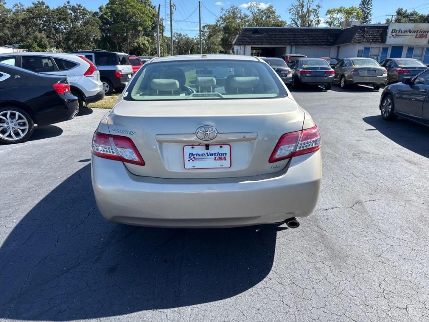 2010 TAN TOYOTA CAMRY SE (4T4BF3EK2AR) with an 2.5L engine, Automatic transmission, located at 2929 9th St. West, Bradenton, 34205, (941) 242-2810, 27.473591, -82.570679 - Thanks for inquring into DriveNation USA! All vehicles listed can be viewed at www.drivenationusa.com for vehicle history reports and additonal info. We cannot quote any terms such as down payments or monthly payments without an application. You can apply directly at www.drivenationusa.com or by con - Photo#5