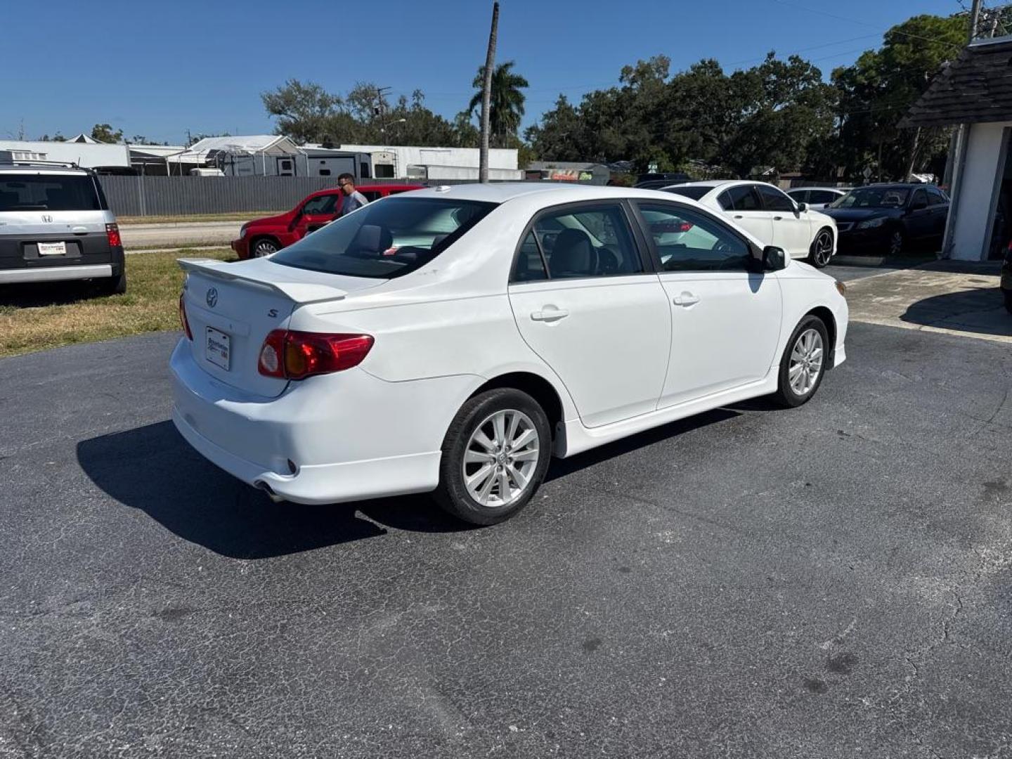 2010 WHITE TOYOTA COROLLA S TYPE (2T1BU4EE6AC) with an 1.8L engine, Automatic transmission, located at 2929 9th St. West, Bradenton, 34205, (941) 242-2810, 27.473591, -82.570679 - Thanks for inquring into DriveNation USA! All vehicles listed can be viewed at www.drivenationusa.com for vehicle history reports and additonal info. We cannot quote any terms such as down payments or monthly payments without an application. You can apply directly at www.drivenationusa.com or by con - Photo#6