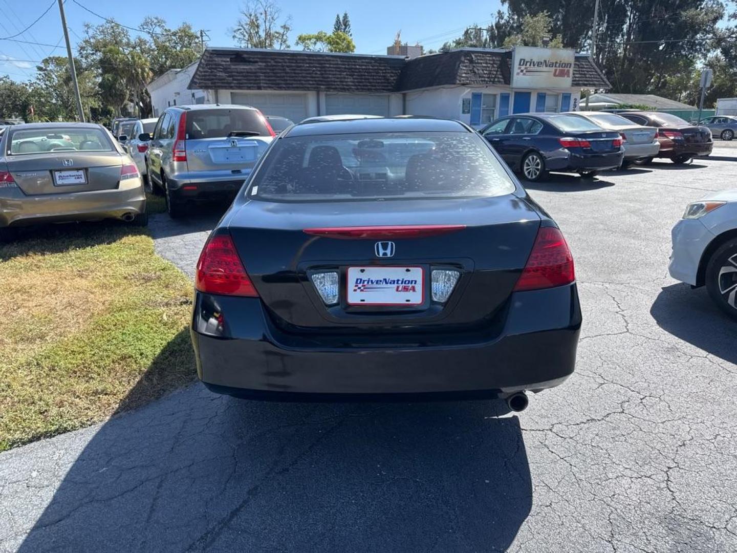 2007 BLACK HONDA ACCORD SE (1HGCM56377A) with an 2.4L engine, Automatic transmission, located at 2929 9th St. West, Bradenton, 34205, (941) 242-2810, 27.473591, -82.570679 - Thanks for inquring into DriveNation USA! All vehicles listed can be viewed at www.drivenationusa.com for vehicle history reports and additonal info. We cannot quote any terms such as down payments or monthly payments without an application. You can apply directly at www.drivenationusa.com or by con - Photo#5