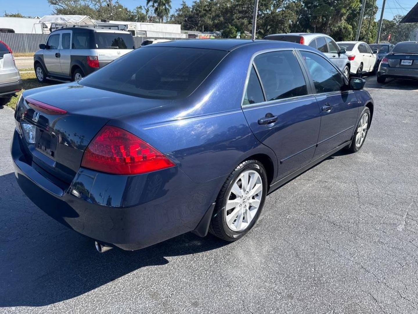 2007 BLUE HONDA ACCORD SE (1HGCM66487A) with an 3.0L engine, Automatic transmission, located at 2929 9th St. West, Bradenton, 34205, (941) 242-2810, 27.473591, -82.570679 - Thanks for inquring into DriveNation USA! All vehicles listed can be viewed at www.drivenationusa.com for vehicle history reports and additonal info. We cannot quote any terms such as down payments or monthly payments without an application. You can apply directly at www.drivenationusa.com or by con - Photo#7