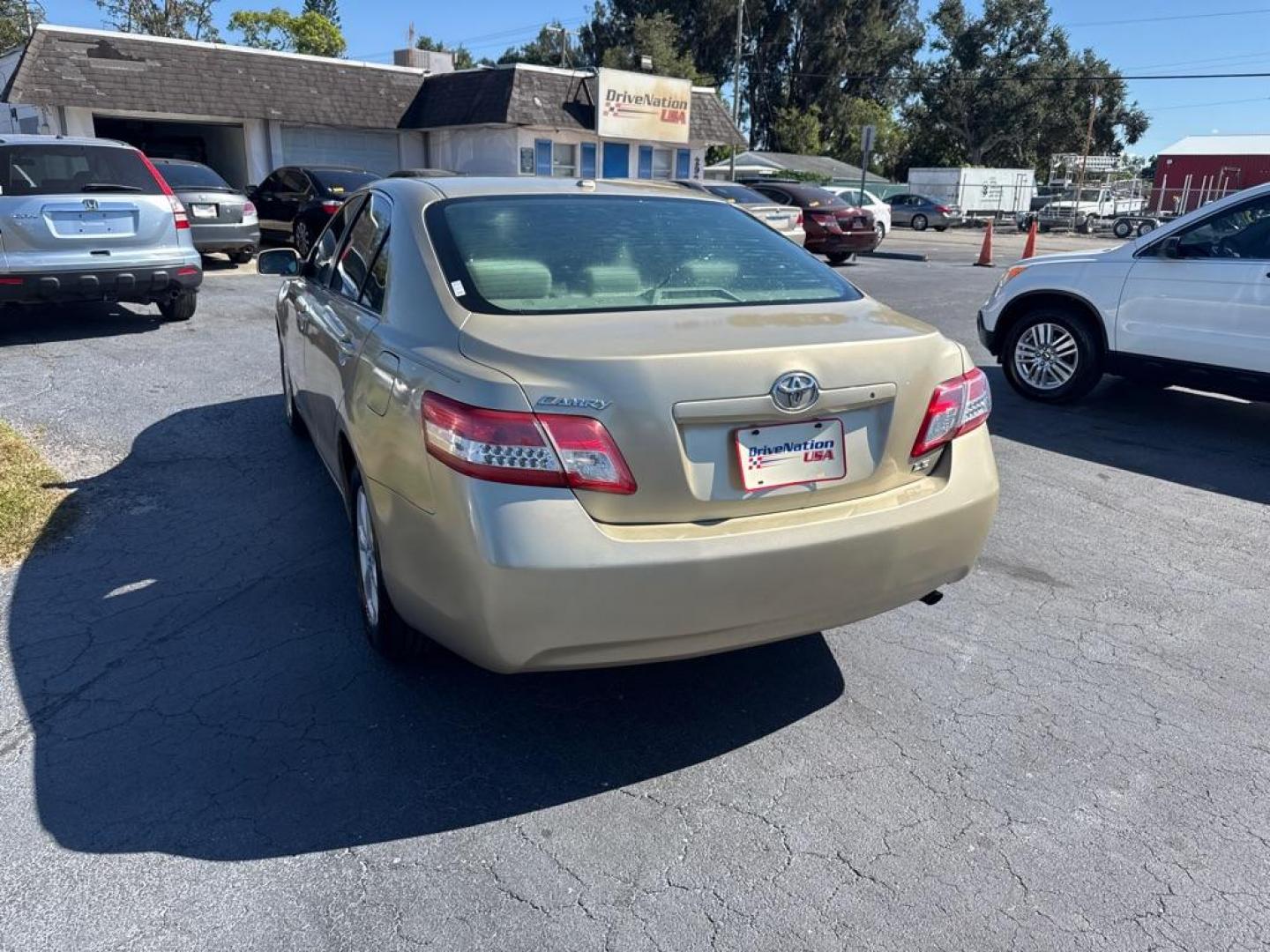 2011 TAN TOYOTA CAMRY SE (4T1BF3EK3BU) with an 2.5L engine, Automatic transmission, located at 2929 9th St. West, Bradenton, 34205, (941) 242-2810, 27.473591, -82.570679 - Thanks for inquring into DriveNation USA! All vehicles listed can be viewed at www.drivenationusa.com for vehicle history reports and additonal info. We cannot quote any terms such as down payments or monthly payments without an application. You can apply directly at www.drivenationusa.com or by con - Photo#5