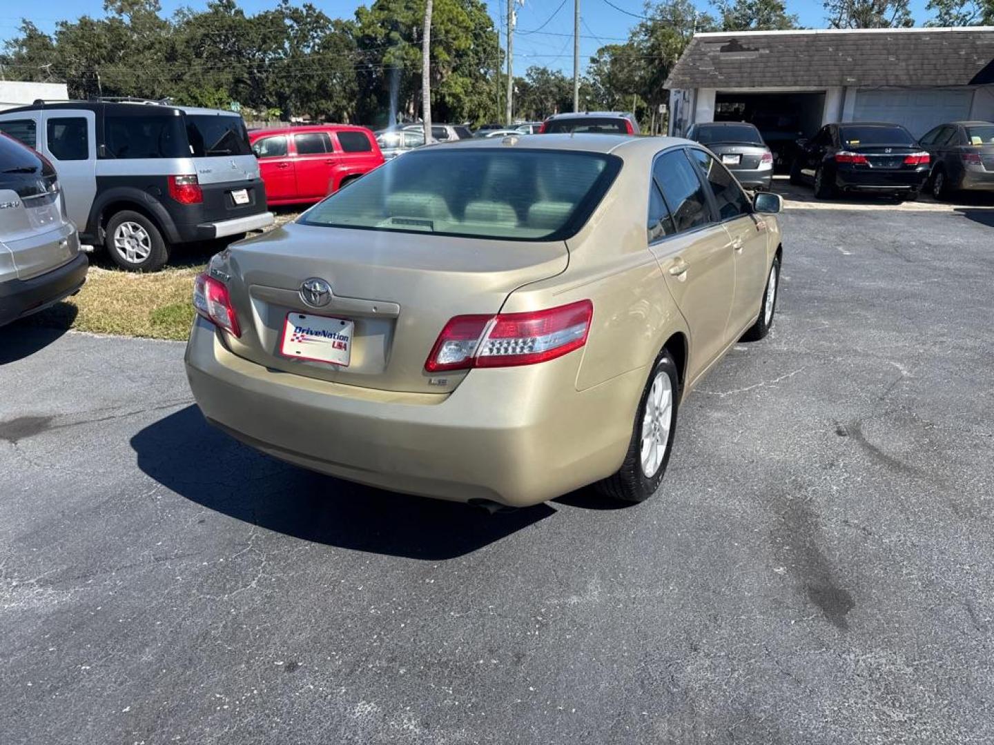 2011 TAN TOYOTA CAMRY SE (4T1BF3EK3BU) with an 2.5L engine, Automatic transmission, located at 2929 9th St. West, Bradenton, 34205, (941) 242-2810, 27.473591, -82.570679 - Thanks for inquring into DriveNation USA! All vehicles listed can be viewed at www.drivenationusa.com for vehicle history reports and additonal info. We cannot quote any terms such as down payments or monthly payments without an application. You can apply directly at www.drivenationusa.com or by con - Photo#6