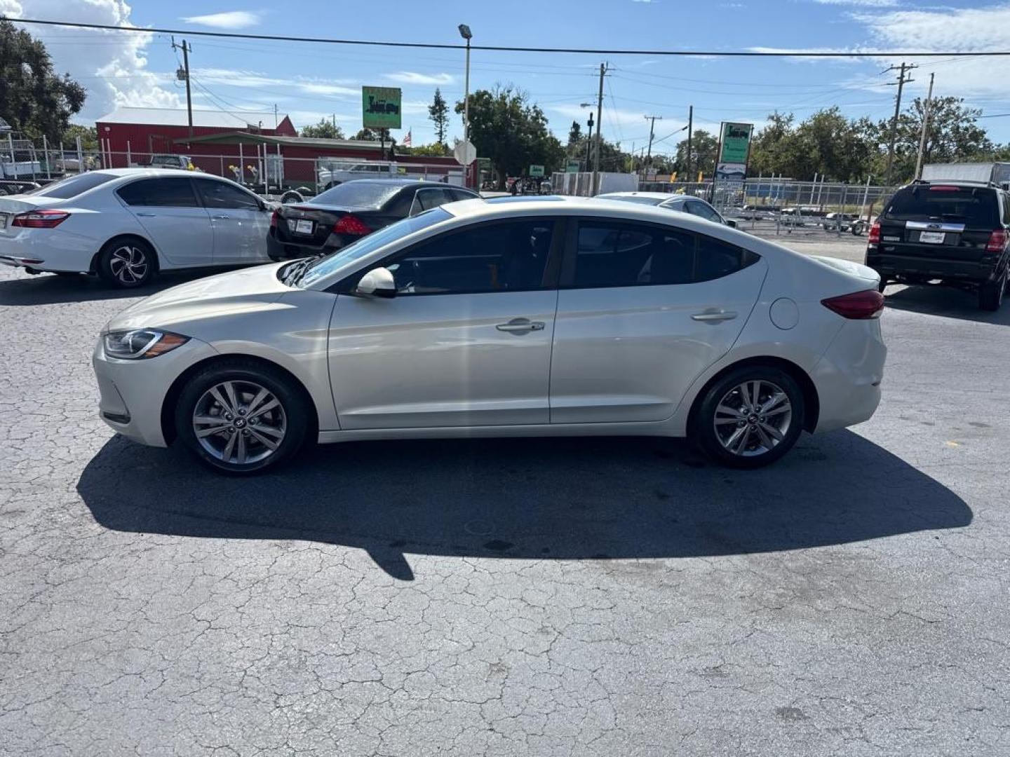 2018 TAN HYUNDAI ELANTRA SEL (KMHD84LF6JU) with an 2.0L engine, Automatic transmission, located at 2929 9th St. West, Bradenton, 34205, (941) 242-2810, 27.473591, -82.570679 - Thanks for inquring into DriveNation USA! All vehicles listed can be viewed at www.drivenationusa.com for vehicle history reports and additonal info. We cannot quote any terms such as down payments or monthly payments without an application. You can apply directly at www.drivenationusa.com or by con - Photo#5