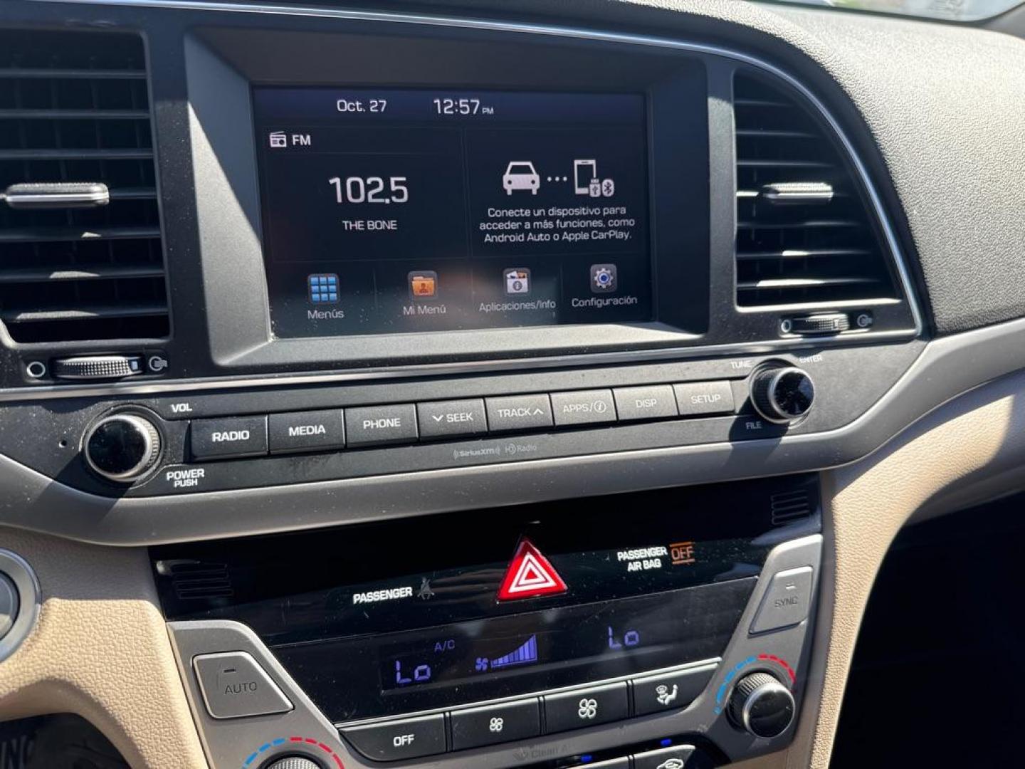 2018 TAN HYUNDAI ELANTRA SEL (KMHD84LF6JU) with an 2.0L engine, Automatic transmission, located at 2929 9th St. West, Bradenton, 34205, (941) 242-2810, 27.473591, -82.570679 - Thanks for inquring into DriveNation USA! All vehicles listed can be viewed at www.drivenationusa.com for vehicle history reports and additonal info. We cannot quote any terms such as down payments or monthly payments without an application. You can apply directly at www.drivenationusa.com or by con - Photo#11