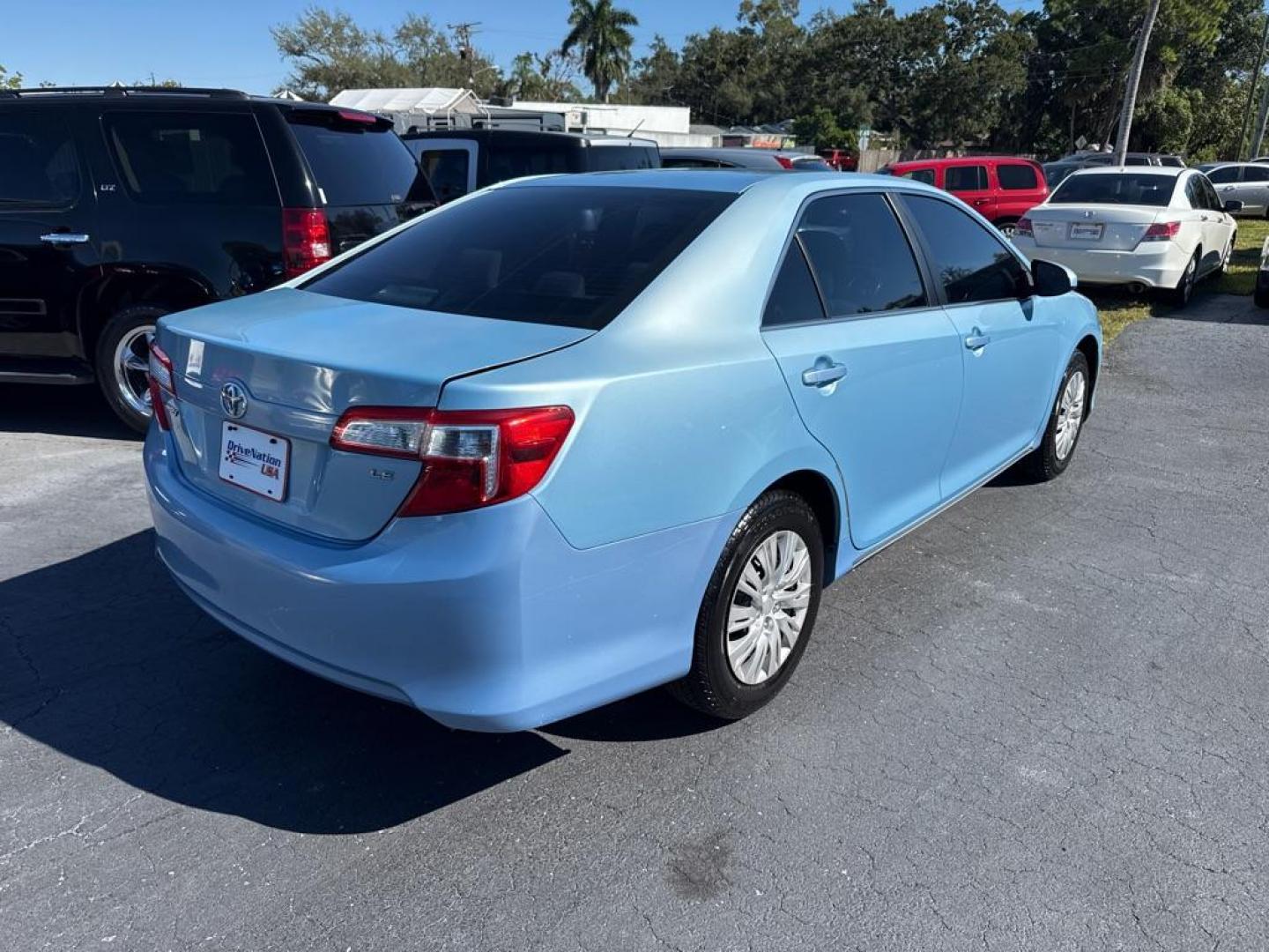2012 BLUE TOYOTA CAMRY SE (4T1BF1FK4CU) with an 2.5L engine, Automatic transmission, located at 2929 9th St. West, Bradenton, 34205, (941) 242-2810, 27.473591, -82.570679 - Thanks for inquring into DriveNation USA! All vehicles listed can be viewed at www.drivenationusa.com for vehicle history reports and additonal info. We cannot quote any terms such as down payments or monthly payments without an application. You can apply directly at www.drivenationusa.com or by con - Photo#7