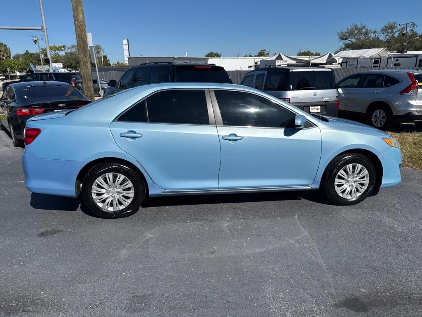 2012 BLUE TOYOTA CAMRY SE (4T1BF1FK4CU) with an 2.5L engine, Automatic transmission, located at 2929 9th St. West, Bradenton, 34205, (941) 242-2810, 27.473591, -82.570679 - Thanks for inquring into DriveNation USA! All vehicles listed can be viewed at www.drivenationusa.com for vehicle history reports and additonal info. We cannot quote any terms such as down payments or monthly payments without an application. You can apply directly at www.drivenationusa.com or by con - Photo#8