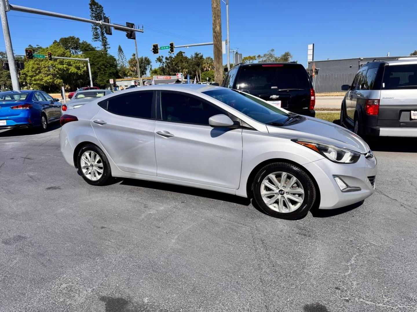 2014 SILVER HYUNDAI ELANTRA SE (KMHDH4AE3EU) with an 1.8L engine, Automatic transmission, located at 2929 9th St. West, Bradenton, 34205, (941) 242-2810, 27.473591, -82.570679 - Thanks for inquring into DriveNation USA! All vehicles listed can be viewed at www.drivenationusa.com for vehicle history reports and additonal info. We cannot quote any terms such as down payments or monthly payments without an application. You can apply directly at www.drivenationusa.com or by con - Photo#0