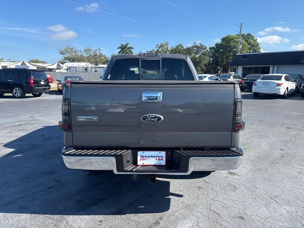 2007 GRAY FORD F150 SUPERCREW (1FTRW12W27K) with an 4.6L engine, Automatic transmission, located at 2929 9th St. West, Bradenton, 34205, (941) 242-2810, 27.473591, -82.570679 - Thanks for inquring into DriveNation USA! All vehicles listed can be viewed at www.drivenationusa.com for vehicle history reports and additonal info. We cannot quote any terms such as down payments or monthly payments without an application. You can apply directly at www.drivenationusa.com or by con - Photo#6