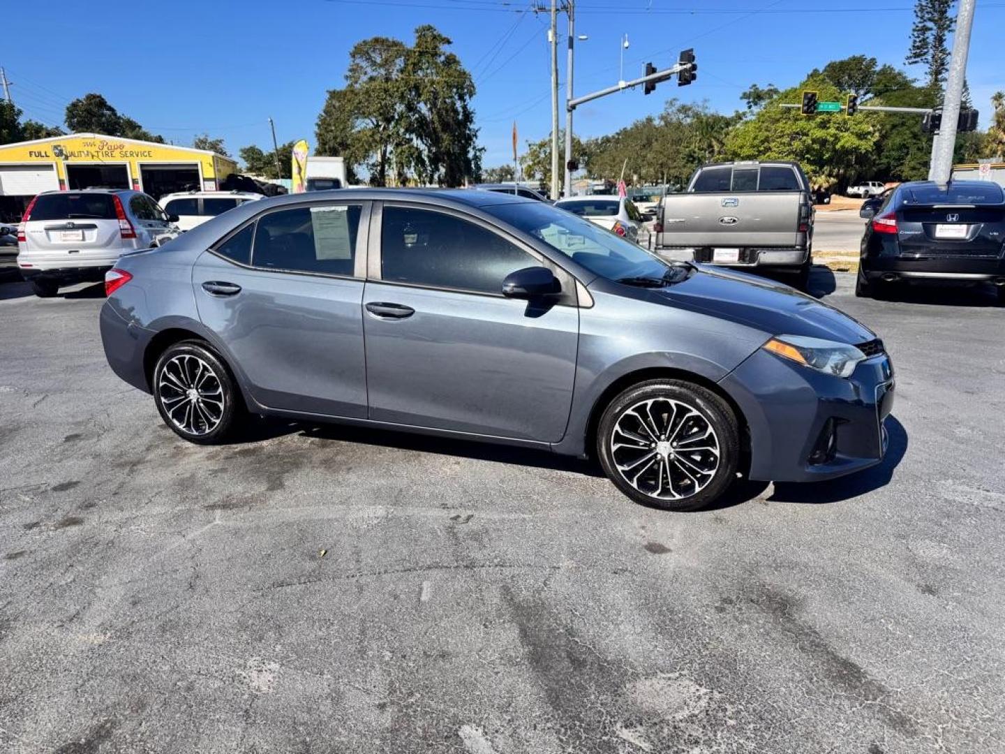 2014 GRAY TOYOTA COROLLA S (2T1BURHE5EC) with an 1.8L engine, Automatic transmission, located at 2929 9th St. West, Bradenton, 34205, (941) 242-2810, 27.473591, -82.570679 - Thanks for inquring into DriveNation USA! All vehicles listed can be viewed at www.drivenationusa.com for vehicle history reports and additonal info. We cannot quote any terms such as down payments or monthly payments without an application. You can apply directly at www.drivenationusa.com or by con - Photo#0