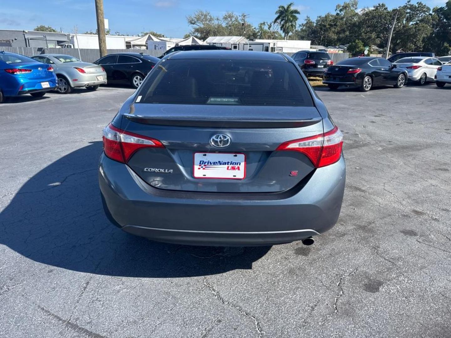 2014 GRAY TOYOTA COROLLA S (2T1BURHE5EC) with an 1.8L engine, Automatic transmission, located at 2929 9th St. West, Bradenton, 34205, (941) 242-2810, 27.473591, -82.570679 - Thanks for inquring into DriveNation USA! All vehicles listed can be viewed at www.drivenationusa.com for vehicle history reports and additonal info. We cannot quote any terms such as down payments or monthly payments without an application. You can apply directly at www.drivenationusa.com or by con - Photo#7