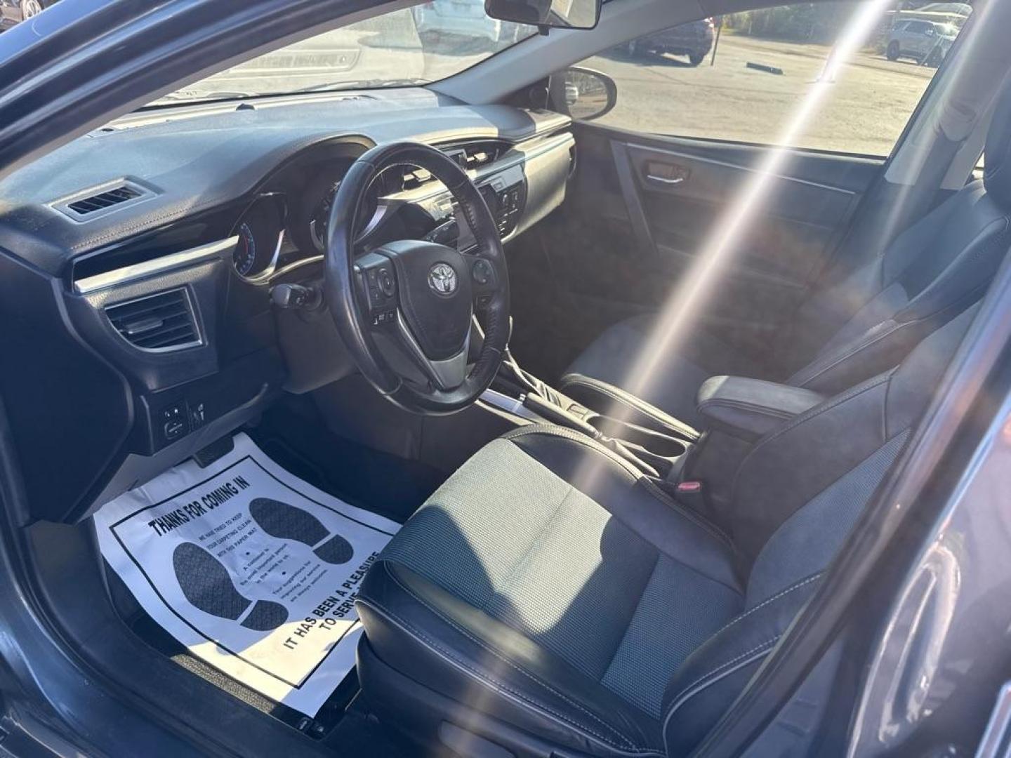 2014 GRAY TOYOTA COROLLA S (2T1BURHE5EC) with an 1.8L engine, Automatic transmission, located at 2929 9th St. West, Bradenton, 34205, (941) 242-2810, 27.473591, -82.570679 - Thanks for inquring into DriveNation USA! All vehicles listed can be viewed at www.drivenationusa.com for vehicle history reports and additonal info. We cannot quote any terms such as down payments or monthly payments without an application. You can apply directly at www.drivenationusa.com or by con - Photo#10