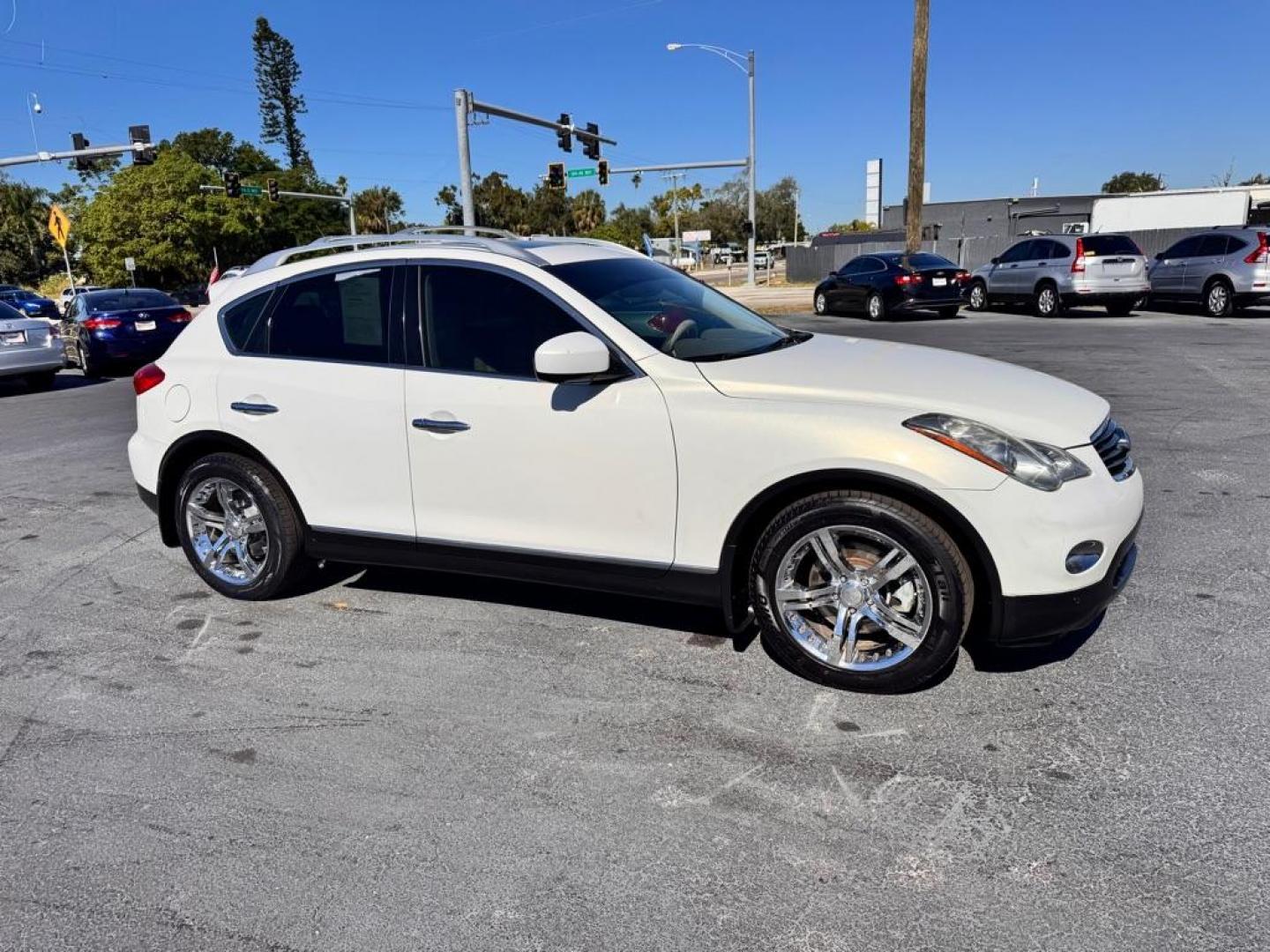 2009 WHITE INFINITI EX35 BASE (JNKAJ09E09M) with an 3.5L engine, Automatic transmission, located at 2929 9th St. West, Bradenton, 34205, (941) 242-2810, 27.473591, -82.570679 - Photo#0