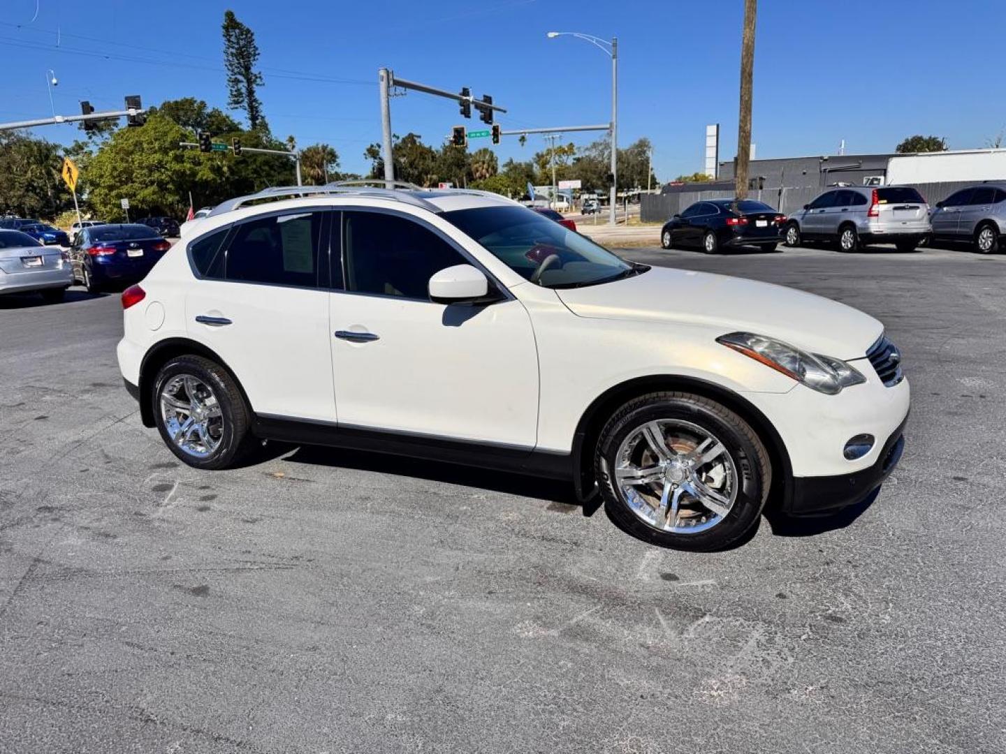 2009 WHITE INFINITI EX35 BASE (JNKAJ09E09M) with an 3.5L engine, Automatic transmission, located at 2929 9th St. West, Bradenton, 34205, (941) 242-2810, 27.473591, -82.570679 - Photo#1