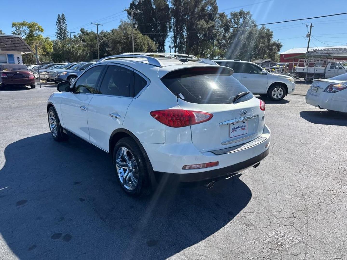 2009 WHITE INFINITI EX35 BASE (JNKAJ09E09M) with an 3.5L engine, Automatic transmission, located at 2929 9th St. West, Bradenton, 34205, (941) 242-2810, 27.473591, -82.570679 - Photo#5