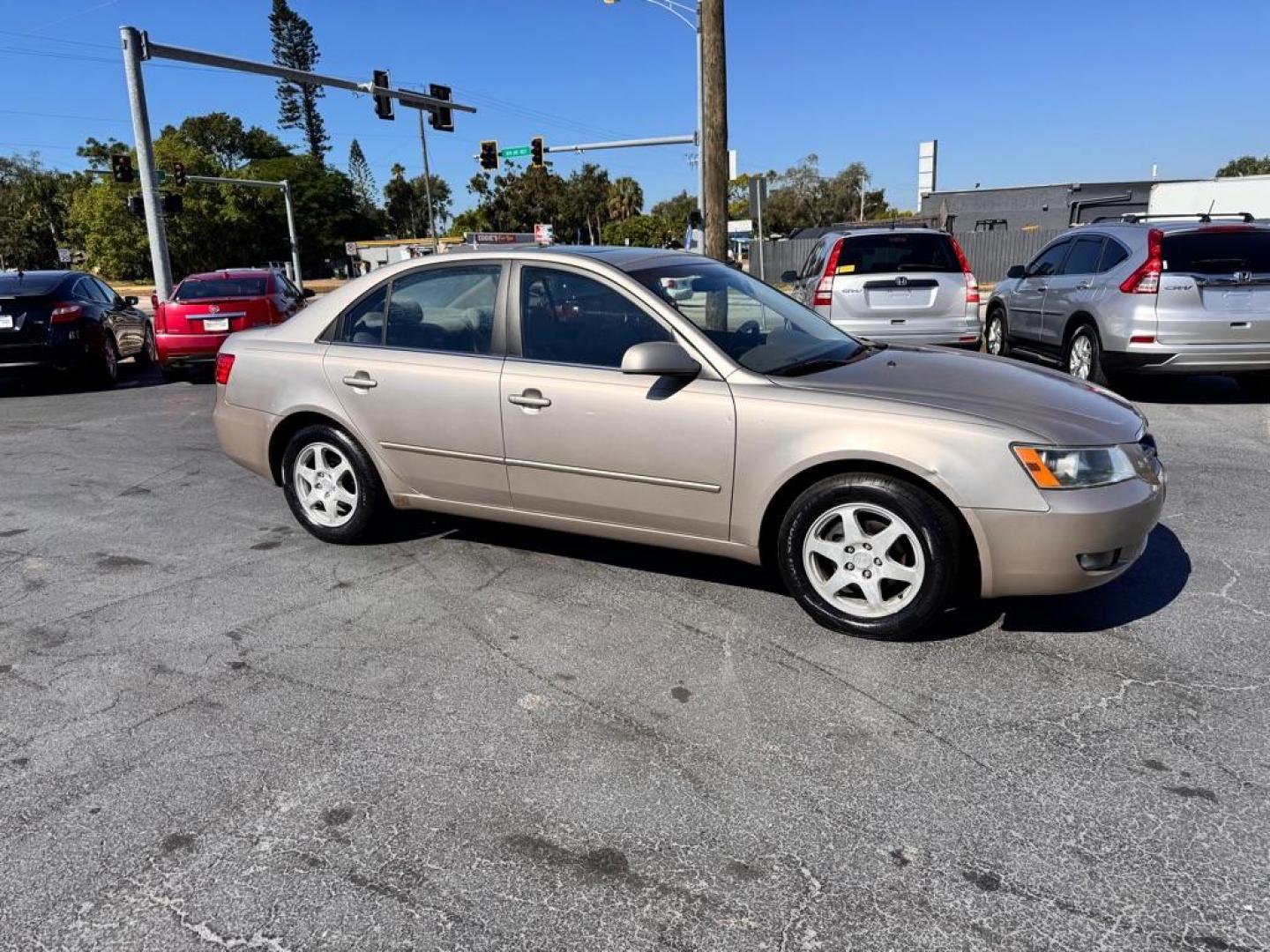 2006 TAN HYUNDAI SONATA GLS (5NPEU46C36H) with an 2.4L engine, Automatic transmission, located at 2929 9th St. West, Bradenton, 34205, (941) 242-2810, 27.473591, -82.570679 - Thanks for inquring into DriveNation USA! All vehicles listed can be viewed at www.drivenationusa.com for vehicle history reports and additonal info. We cannot quote any terms such as down payments or monthly payments without an application. You can apply directly at www.drivenationusa.com or by con - Photo#1