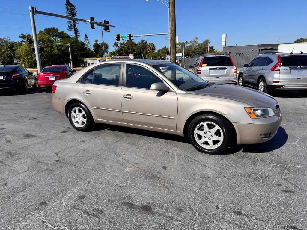 2006 TAN HYUNDAI SONATA GLS (5NPEU46C36H) with an 2.4L engine, Automatic transmission, located at 2929 9th St. West, Bradenton, 34205, (941) 242-2810, 27.473591, -82.570679 - Thanks for inquring into DriveNation USA! All vehicles listed can be viewed at www.drivenationusa.com for vehicle history reports and additonal info. We cannot quote any terms such as down payments or monthly payments without an application. You can apply directly at www.drivenationusa.com or by con - Photo#1