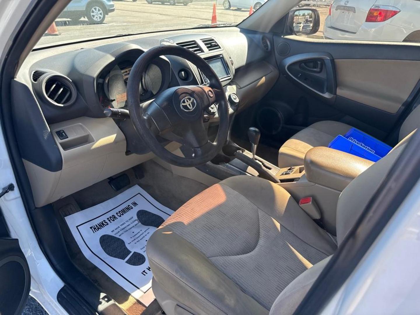 2010 WHITE TOYOTA RAV4 (2T3ZF4DVXAW) with an 2.5L engine, Automatic transmission, located at 2929 9th St. West, Bradenton, 34205, (941) 242-2810, 27.473591, -82.570679 - Thanks for inquring into DriveNation USA! All vehicles listed can be viewed at www.drivenationusa.com for vehicle history reports and additonal info. We cannot quote any terms such as down payments or monthly payments without an application. You can apply directly at www.drivenationusa.com or by con - Photo#9