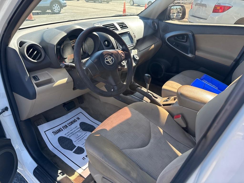 2010 WHITE TOYOTA RAV4 (2T3ZF4DVXAW) with an 2.5L engine, Automatic transmission, located at 2929 9th St. West, Bradenton, 34205, (941) 242-2810, 27.473591, -82.570679 - Thanks for inquring into DriveNation USA! All vehicles listed can be viewed at www.drivenationusa.com for vehicle history reports and additonal info. We cannot quote any terms such as down payments or monthly payments without an application. You can apply directly at www.drivenationusa.com or by con - Photo#9