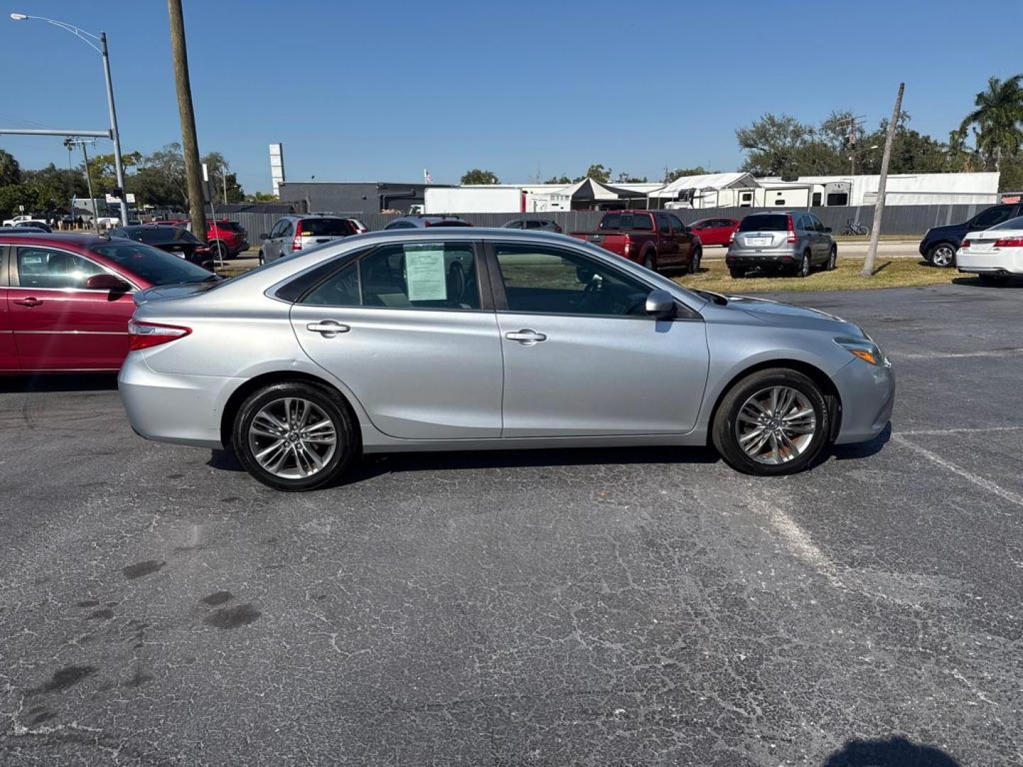 2016 SILVER TOYOTA CAMRY LE (4T1BF1FK5GU) with an 2.5L engine, Automatic transmission, located at 2929 9th St. West, Bradenton, 34205, (941) 242-2810, 27.473591, -82.570679 - Thanks for inquring into DriveNation USA! All vehicles listed can be viewed at www.drivenationusa.com for vehicle history reports and additonal info. We cannot quote any terms such as down payments or monthly payments without an application. You can apply directly at www.drivenationusa.com or by con - Photo#7