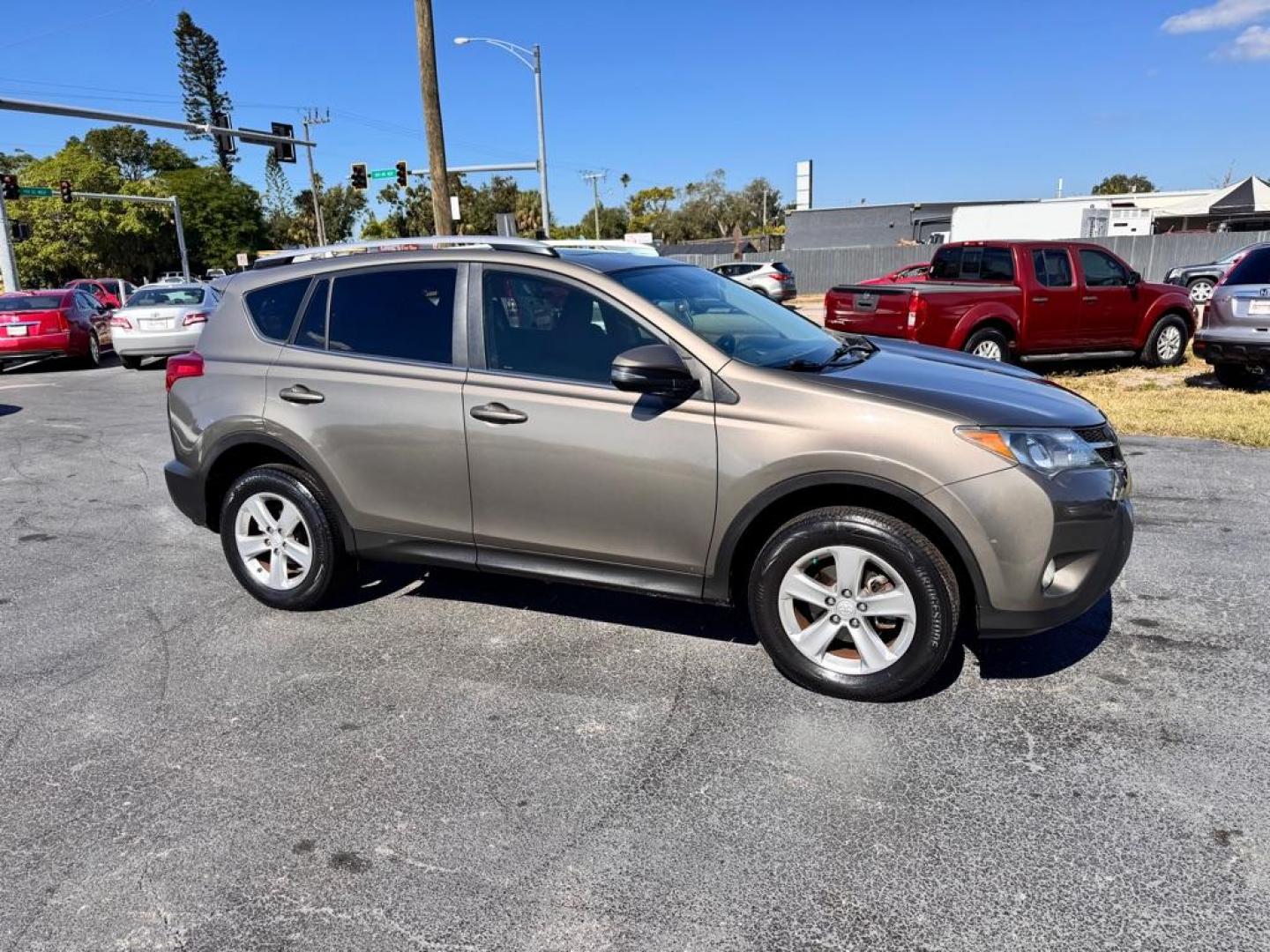 2013 GRAY TOYOTA RAV4 XLE (JTMWFREV2DD) with an 2.5L engine, Automatic transmission, located at 2929 9th St. West, Bradenton, 34205, (941) 242-2810, 27.473591, -82.570679 - Thanks for inquring into DriveNation USA! All vehicles listed can be viewed at www.drivenationusa.com for vehicle history reports and additonal info. We cannot quote any terms such as down payments or monthly payments without an application. You can apply directly at www.drivenationusa.com or by con - Photo#0