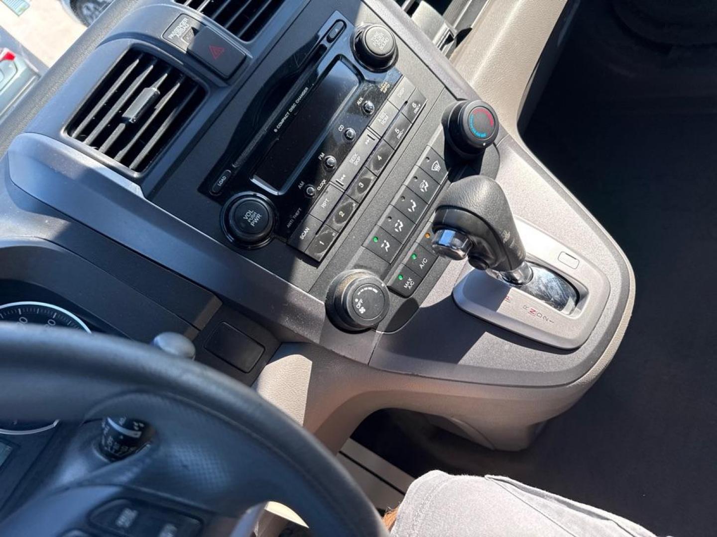 2008 GRAY HONDA CR-V EX (3CZRE38508G) with an 2.4L engine, Automatic transmission, located at 2929 9th St. West, Bradenton, 34205, (941) 242-2810, 27.473591, -82.570679 - Photo#11