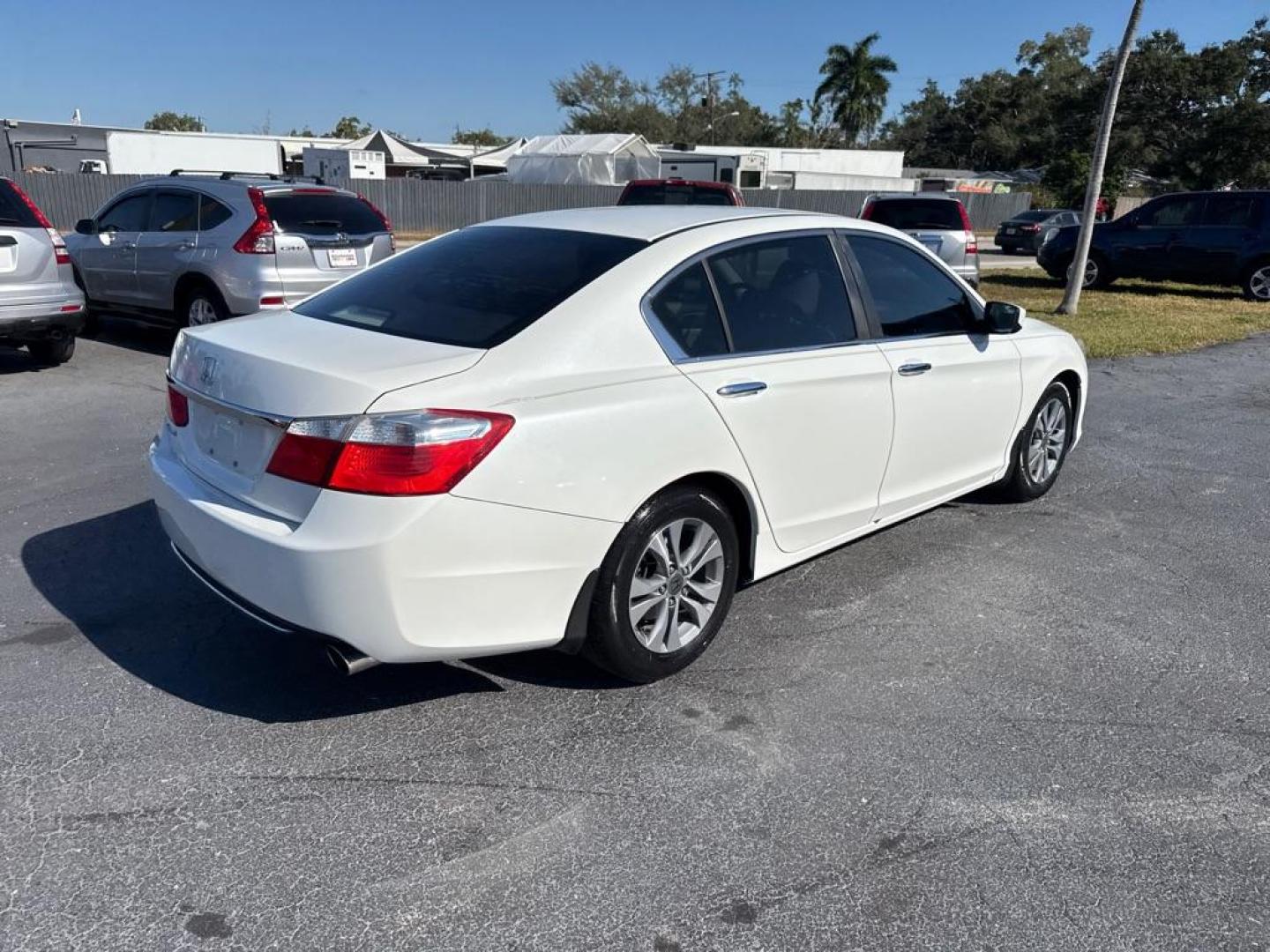 2014 WHITE HONDA ACCORD LX (1HGCR2F36EA) with an 2.4L engine, Continuously Variable transmission, located at 2929 9th St. West, Bradenton, 34205, (941) 242-2810, 27.473591, -82.570679 - Thanks for inquring into DriveNation USA! All vehicles listed can be viewed at www.drivenationusa.com for vehicle history reports and additonal info. We cannot quote any terms such as down payments or monthly payments without an application. You can apply directly at www.drivenationusa.com or by con - Photo#7