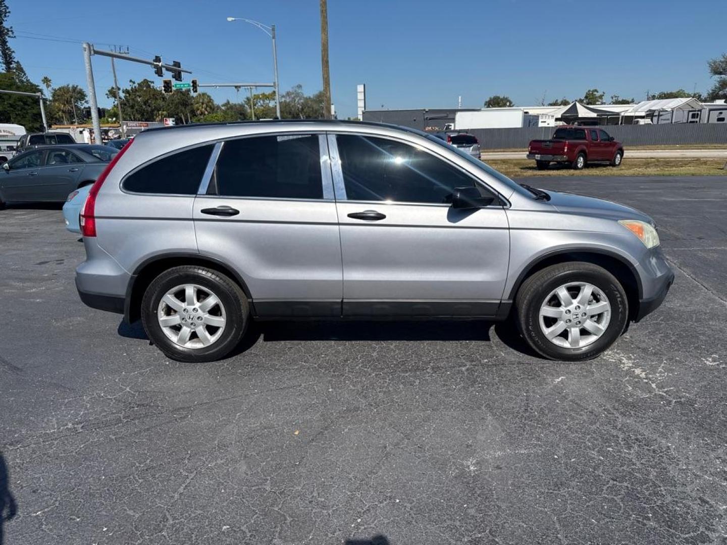 2008 GRAY HONDA CR-V EX (3CZRE38548G) with an 2.4L engine, Automatic transmission, located at 2929 9th St. West, Bradenton, 34205, (941) 242-2810, 27.473591, -82.570679 - Photo#6