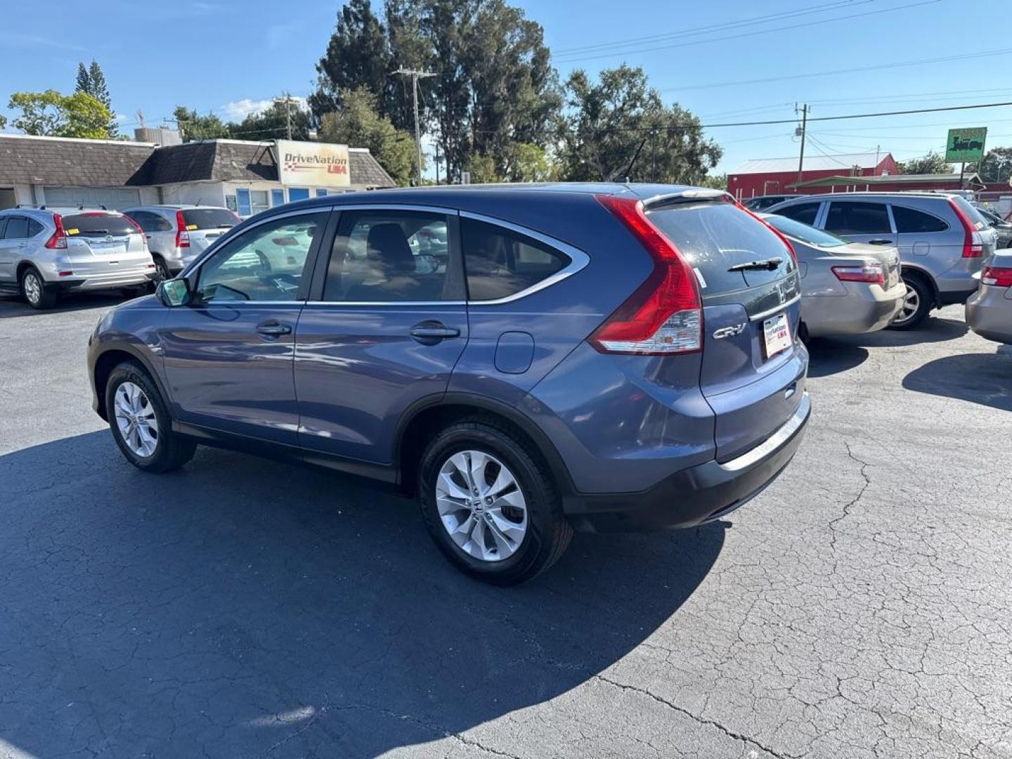 2014 BLUE HONDA CR-V EX (2HKRM3H53EH) with an 2.4L engine, Automatic transmission, located at 2929 9th St. West, Bradenton, 34205, (941) 242-2810, 27.473591, -82.570679 - Thanks for inquring into DriveNation USA! All vehicles listed can be viewed at www.drivenationusa.com for vehicle history reports and additonal info. We cannot quote any terms such as down payments or monthly payments without an application. You can apply directly at www.drivenationusa.com or by con - Photo#5