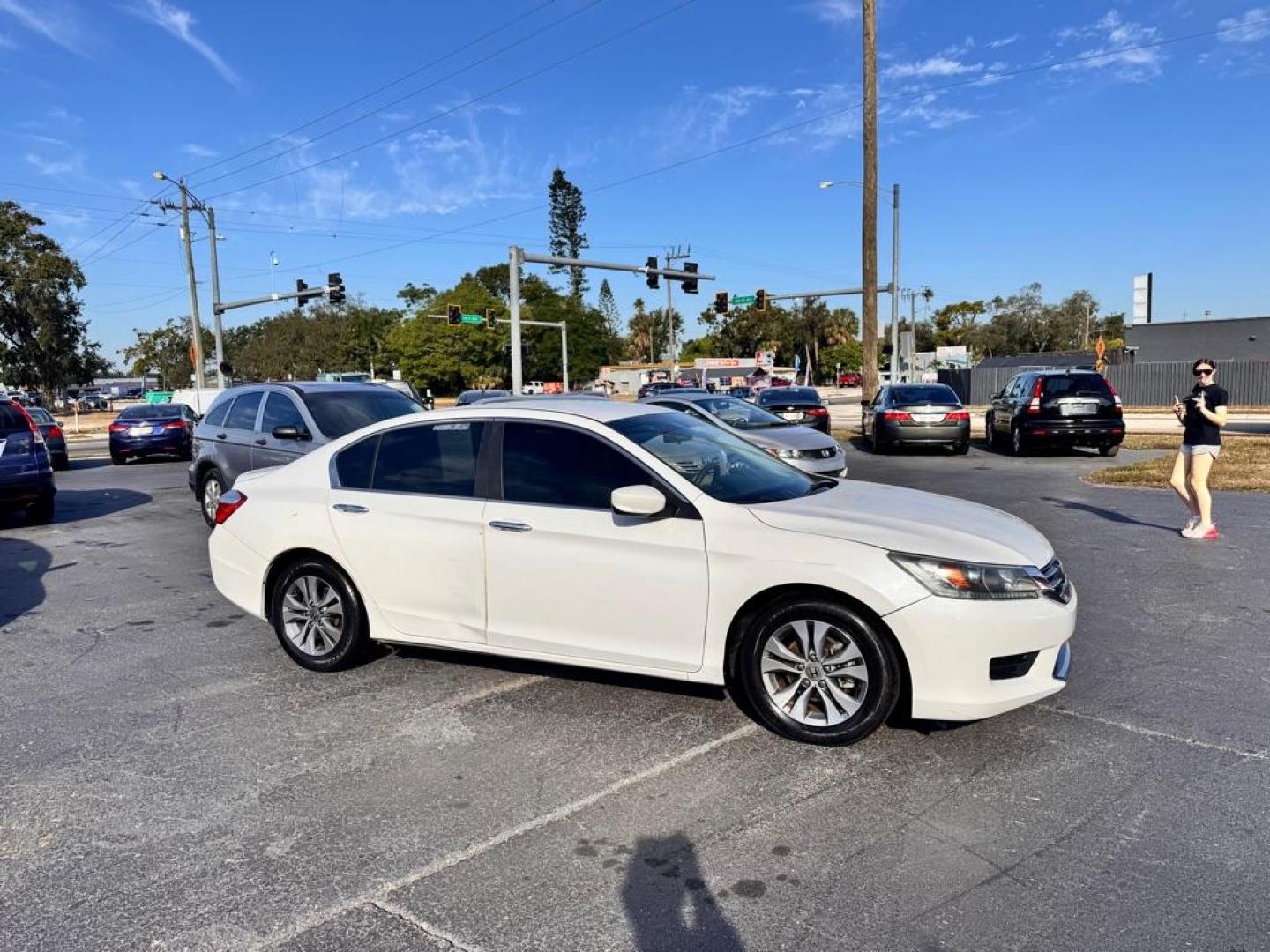 2015 WHITE HONDA ACCORD LX (1HGCR2F37FA) with an 2.4L engine, Continuously Variable transmission, located at 2929 9th St. West, Bradenton, 34205, (941) 242-2810, 27.473591, -82.570679 - Photo#2