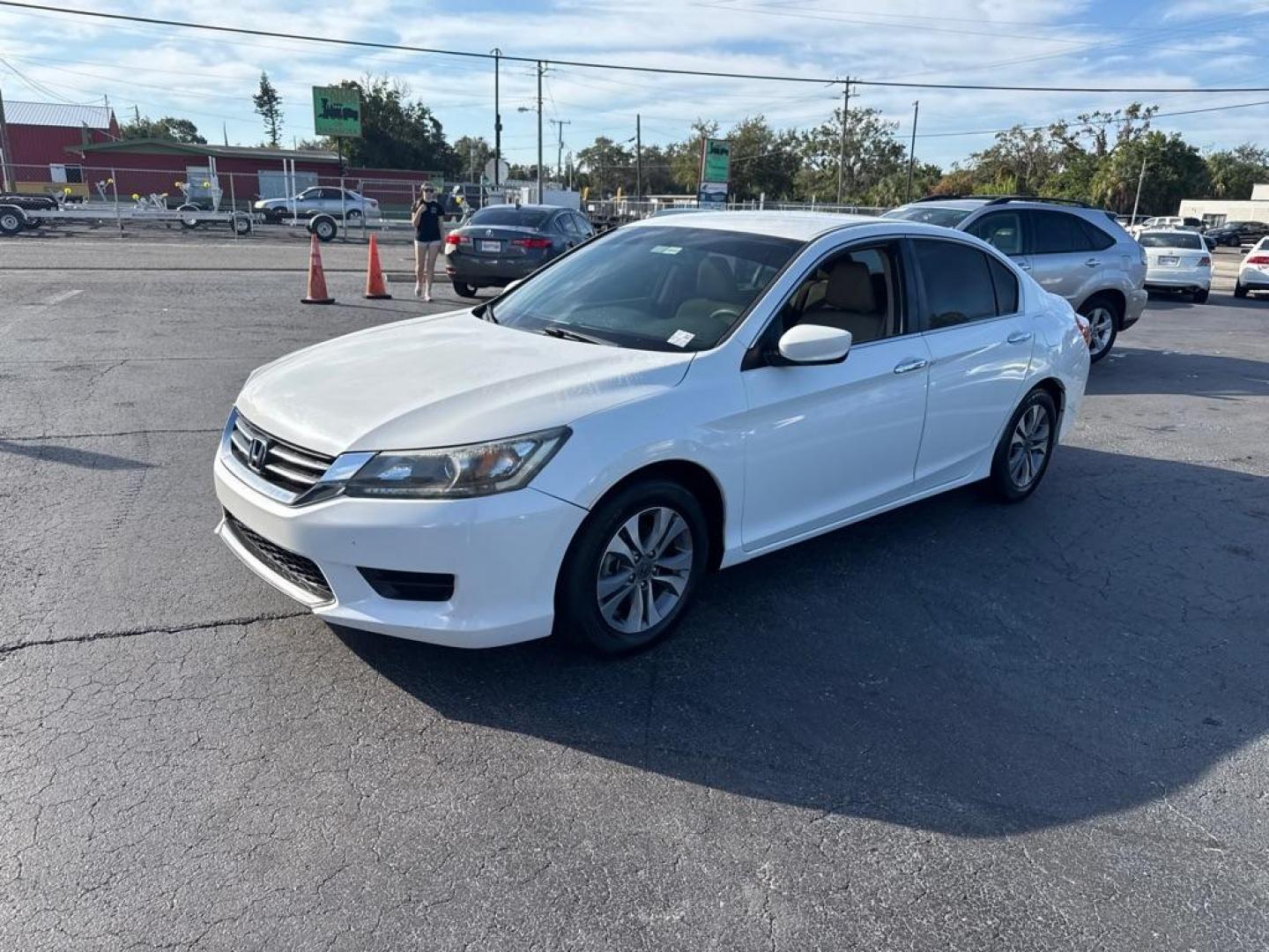2015 WHITE HONDA ACCORD LX (1HGCR2F37FA) with an 2.4L engine, Continuously Variable transmission, located at 2929 9th St. West, Bradenton, 34205, (941) 242-2810, 27.473591, -82.570679 - Photo#4