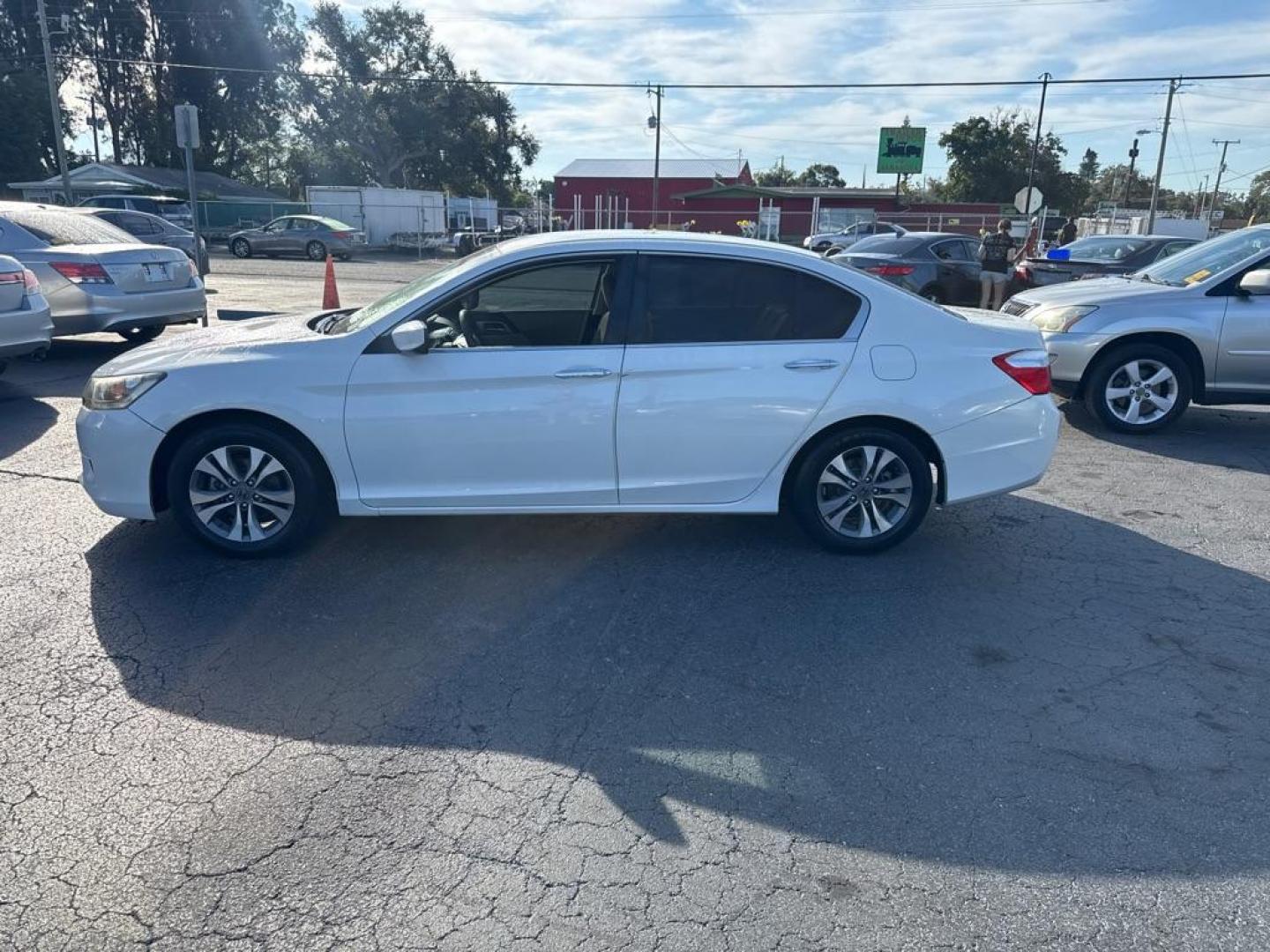 2015 WHITE HONDA ACCORD LX (1HGCR2F37FA) with an 2.4L engine, Continuously Variable transmission, located at 2929 9th St. West, Bradenton, 34205, (941) 242-2810, 27.473591, -82.570679 - Photo#5