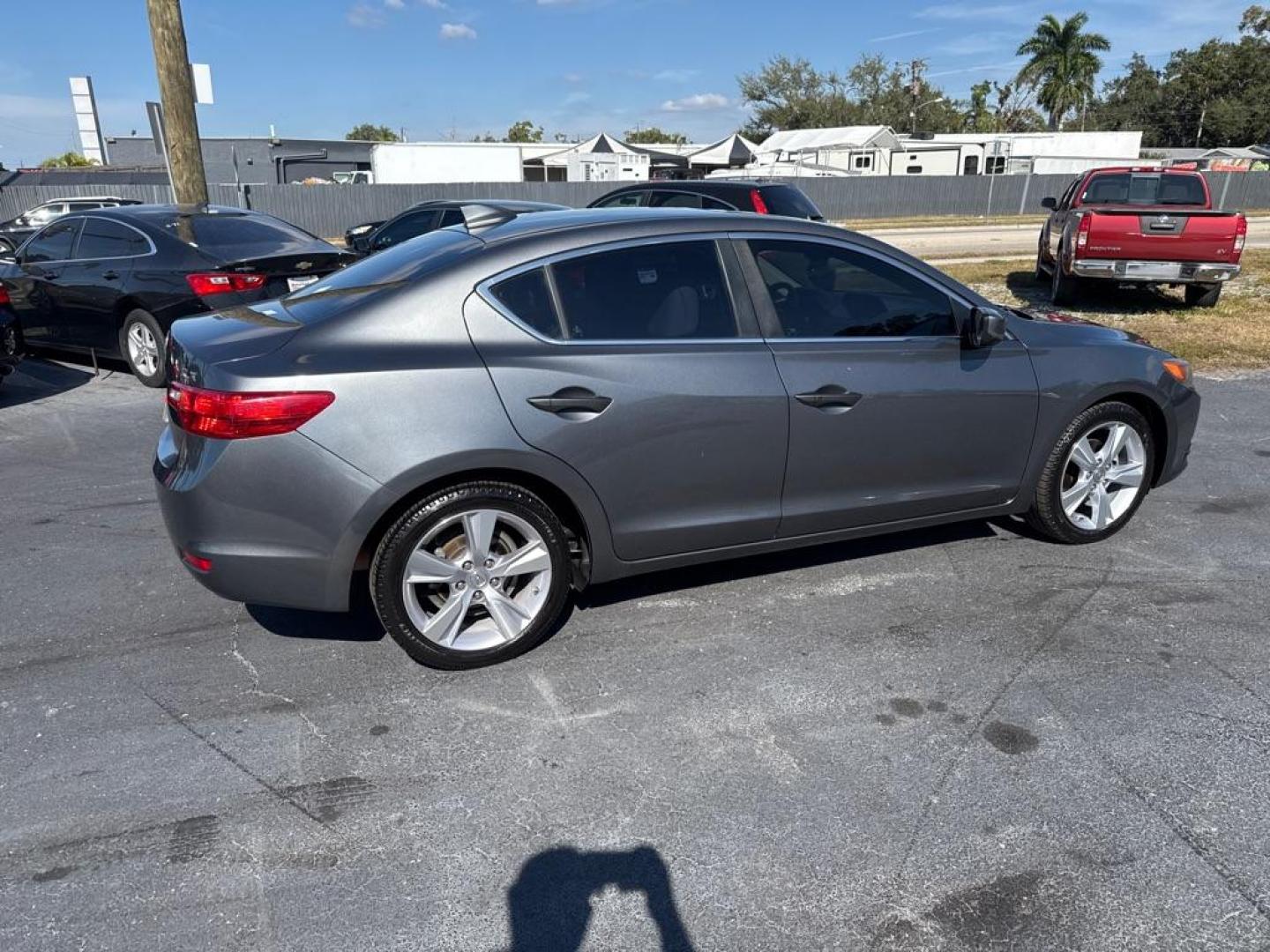 2014 GRAY ACURA ILX 20 TECH (19VDE1F77EE) with an 2.0L engine, Automatic transmission, located at 2929 9th St. West, Bradenton, 34205, (941) 242-2810, 27.473591, -82.570679 - Thanks for inquring into DriveNation USA! All vehicles listed can be viewed at www.drivenationusa.com for vehicle history reports and additonal info. We cannot quote any terms such as down payments or monthly payments without an application. You can apply directly at www.drivenationusa.com or by con - Photo#8