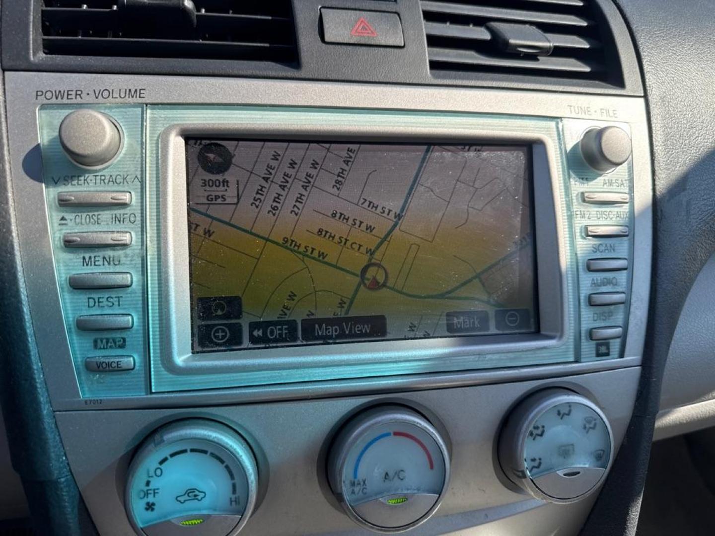 2008 GRAY TOYOTA CAMRY LE (4T1BK46K18U) with an 3.5L engine, Automatic transmission - Thanks for inquring into DriveNation USA! All vehicles listed can be viewed at www.drivenationusa.com for vehicle history reports and additonal info. We cannot quote any terms such as down payments or monthly payments without an application. You can apply directly at www.drivenationusa.com or by con - Photo#8