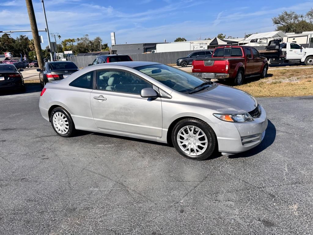 2010 SILVER HONDA CIVIC LX (2HGFG1B63AH) with an 1.8L engine, Automatic transmission, located at 2929 9th St. West, Bradenton, 34205, (941) 242-2810, 27.473591, -82.570679 - Photo#1