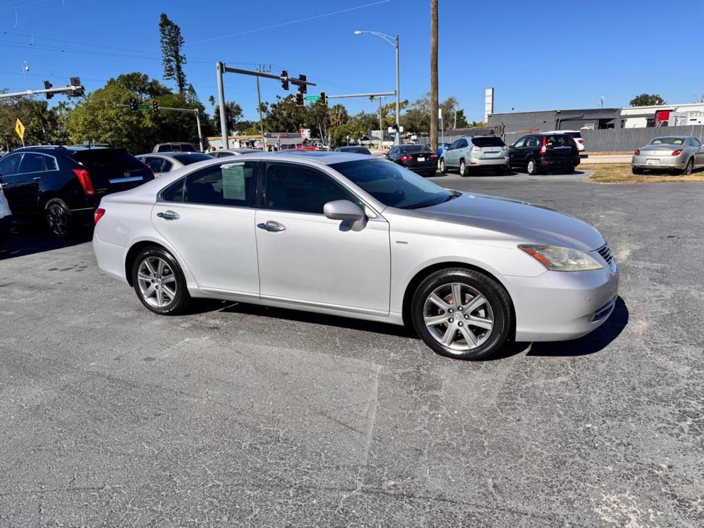 2008 SILVER LEXUS ES 350 (JTHBJ46G082) with an 3.5L engine, Automatic transmission, located at 2929 9th St. West, Bradenton, 34205, (941) 242-2810, 27.473591, -82.570679 - Thanks for inquring into DriveNation USA! All vehicles listed can be viewed at www.drivenationusa.com for vehicle history reports and additonal info. We cannot quote any terms such as down payments or monthly payments without an application. You can apply directly at www.drivenationusa.com or by con - Photo#0