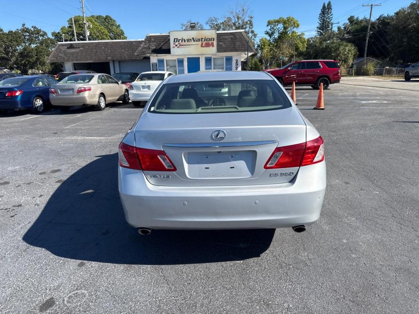 2008 SILVER LEXUS ES 350 (JTHBJ46G082) with an 3.5L engine, Automatic transmission, located at 2929 9th St. West, Bradenton, 34205, (941) 242-2810, 27.473591, -82.570679 - Thanks for inquring into DriveNation USA! All vehicles listed can be viewed at www.drivenationusa.com for vehicle history reports and additonal info. We cannot quote any terms such as down payments or monthly payments without an application. You can apply directly at www.drivenationusa.com or by con - Photo#6