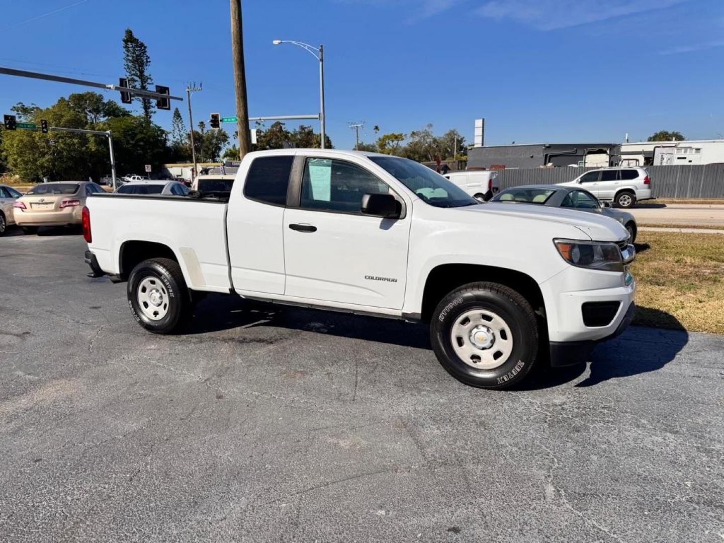 2017 WHITE CHEVROLET COLORADO (1GCHSBEA9H1) with an 2.5L engine, Automatic transmission, located at 2929 9th St. West, Bradenton, 34205, (941) 242-2810, 27.473591, -82.570679 - Thanks for inquring into DriveNation USA! All vehicles listed can be viewed at www.drivenationusa.com for vehicle history reports and additonal info. We cannot quote any terms such as down payments or monthly payments without an application. You can apply directly at www.drivenationusa.com or by con - Photo#11