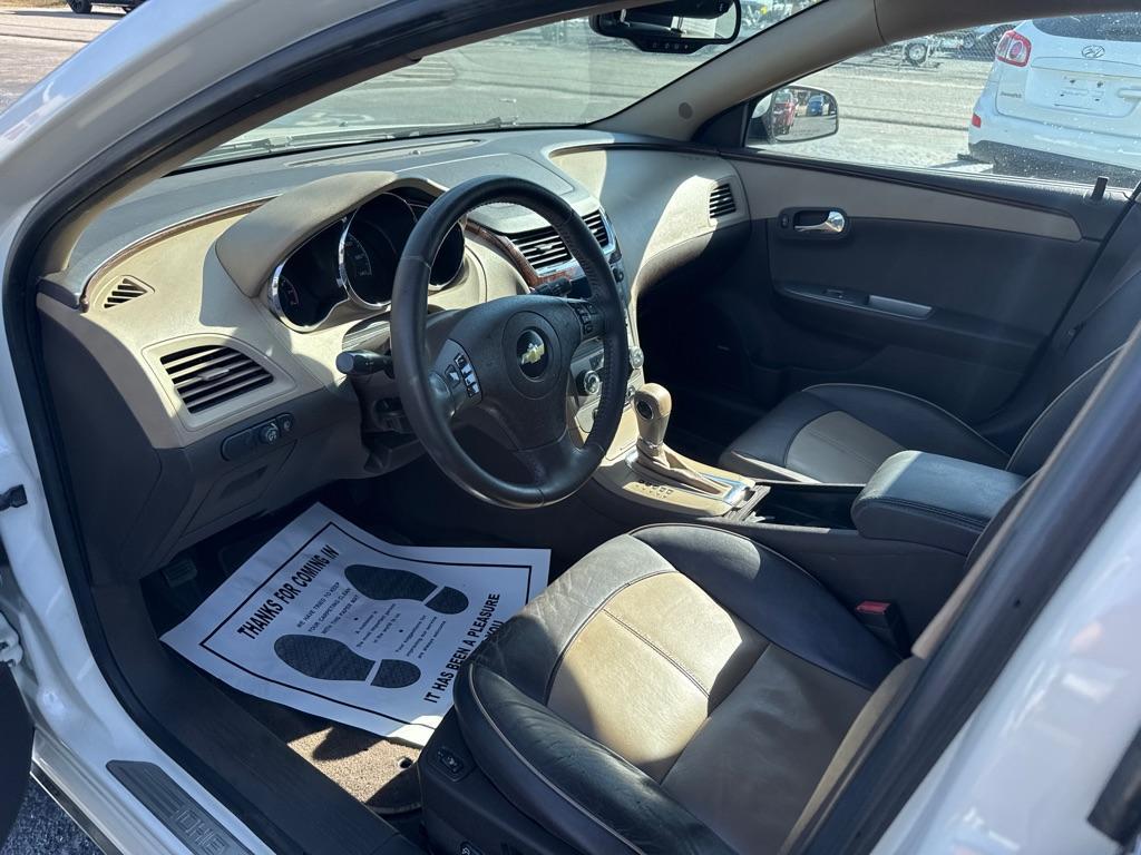 2011 WHITE CHEVROLET MALIBU LTZ (1G1ZE5E1XBF) with an 2.4L engine, Automatic transmission, located at 2929 9th St. West, Bradenton, 34205, (941) 242-2810, 27.473591, -82.570679 - Thanks for inquring into DriveNation USA! All vehicles listed can be viewed at www.drivenationusa.com for vehicle history reports and additonal info. We cannot quote any terms such as down payments or monthly payments without an application. You can apply directly at www.drivenationusa.com or by con - Photo#11