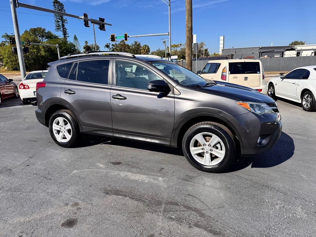 photo of 2014 TOYOTA RAV4 XLE