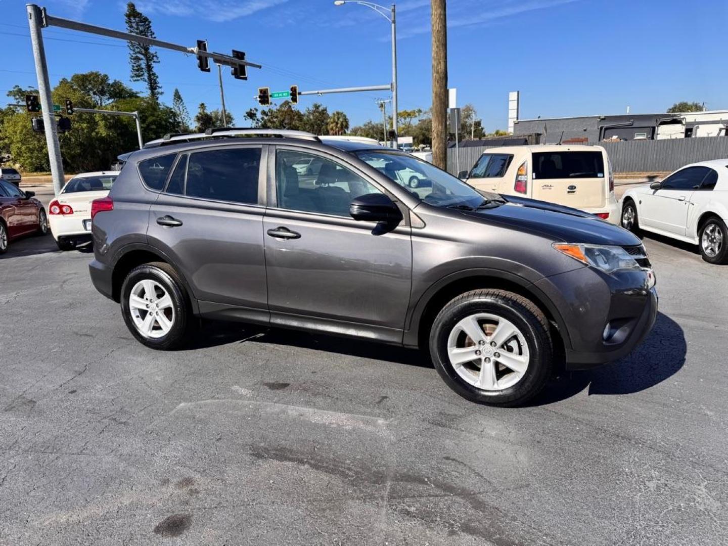 2014 GRAY TOYOTA RAV4 XLE (2T3WFREV6EW) with an 2.5L engine, Automatic transmission, located at 2929 9th St. West, Bradenton, 34205, (941) 242-2810, 27.473591, -82.570679 - Thanks for inquring into DriveNation USA! All vehicles listed can be viewed at www.drivenationusa.com for vehicle history reports and additonal info. We cannot quote any terms such as down payments or monthly payments without an application. You can apply directly at www.drivenationusa.com or by con - Photo#1