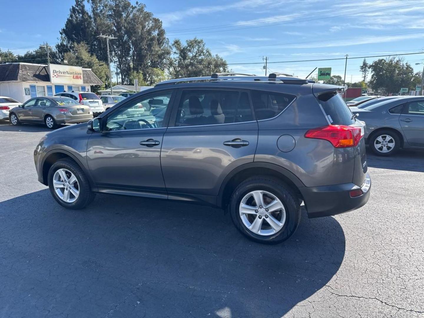 2014 GRAY TOYOTA RAV4 XLE (2T3WFREV6EW) with an 2.5L engine, Automatic transmission, located at 2929 9th St. West, Bradenton, 34205, (941) 242-2810, 27.473591, -82.570679 - Thanks for inquring into DriveNation USA! All vehicles listed can be viewed at www.drivenationusa.com for vehicle history reports and additonal info. We cannot quote any terms such as down payments or monthly payments without an application. You can apply directly at www.drivenationusa.com or by con - Photo#4