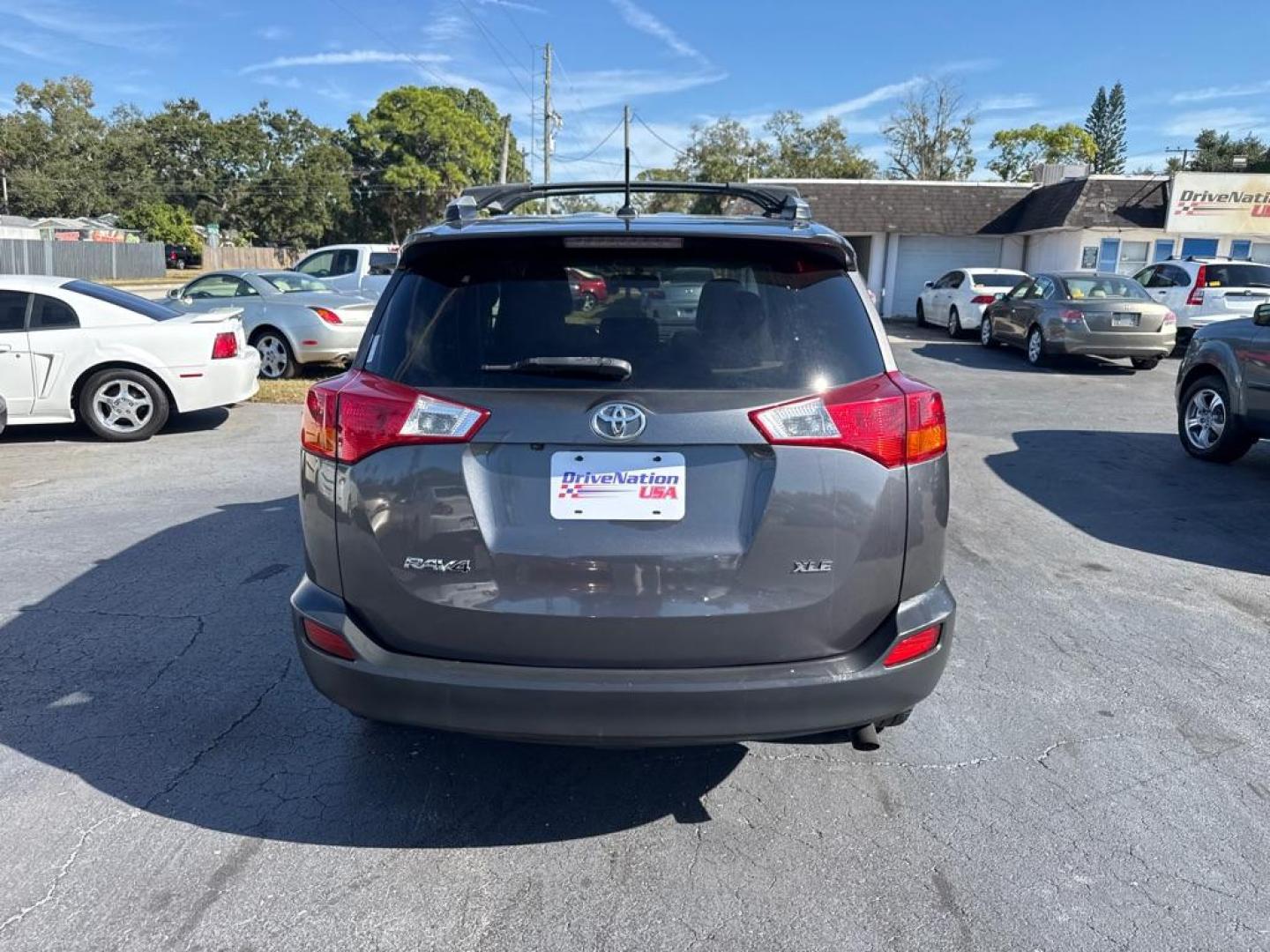 2014 GRAY TOYOTA RAV4 XLE (2T3WFREV6EW) with an 2.5L engine, Automatic transmission, located at 2929 9th St. West, Bradenton, 34205, (941) 242-2810, 27.473591, -82.570679 - Thanks for inquring into DriveNation USA! All vehicles listed can be viewed at www.drivenationusa.com for vehicle history reports and additonal info. We cannot quote any terms such as down payments or monthly payments without an application. You can apply directly at www.drivenationusa.com or by con - Photo#6