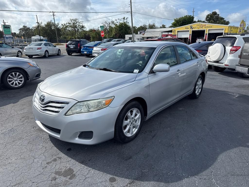 2011 SILVER TOYOTA CAMRY SE (4T1BF3EK2BU) with an 2.5L engine, Automatic transmission, located at 2929 9th St. West, Bradenton, 34205, (941) 242-2810, 27.473591, -82.570679 - Thanks for inquring into DriveNation USA! All vehicles listed can be viewed at www.drivenationusa.com for vehicle history reports and additonal info. We cannot quote any terms such as down payments or monthly payments without an application. You can apply directly at www.drivenationusa.com or by con - Photo#3