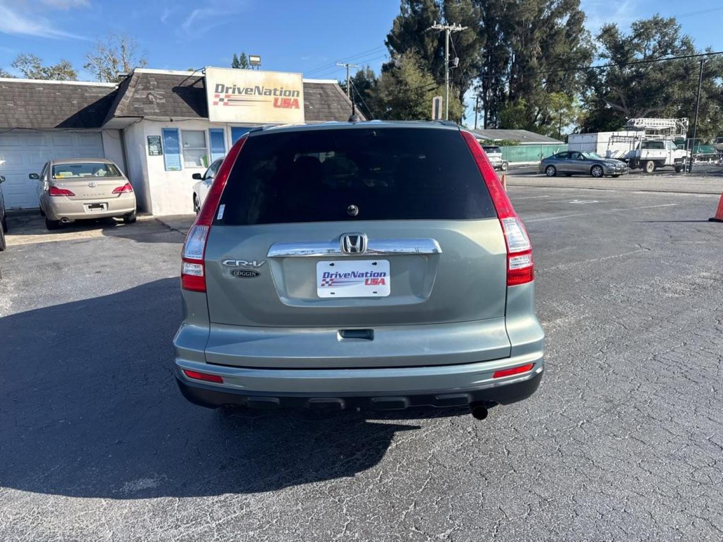 2010 GREEN HONDA CR-V EXL (JHLRE3H73AC) with an 2.4L engine, Automatic transmission, located at 2929 9th St. West, Bradenton, 34205, (941) 242-2810, 27.473591, -82.570679 - Thanks for inquring into DriveNation USA! All vehicles listed can be viewed at www.drivenationusa.com for vehicle history reports and additonal info. We cannot quote any terms such as down payments or monthly payments without an application. You can apply directly at www.drivenationusa.com or by con - Photo#6
