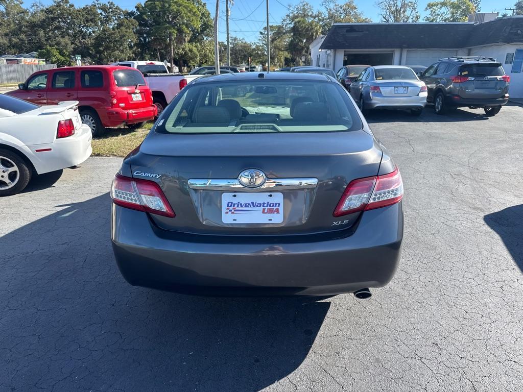2011 GRAY TOYOTA CAMRY XLE (4T4BF3EK2BR) with an 2.5L engine, Automatic transmission, located at 2929 9th St. West, Bradenton, 34205, (941) 242-2810, 27.473591, -82.570679 - Thanks for inquring into DriveNation USA! All vehicles listed can be viewed at www.drivenationusa.com for vehicle history reports and additonal info. We cannot quote any terms such as down payments or monthly payments without an application. You can apply directly at www.drivenationusa.com or by con - Photo#5