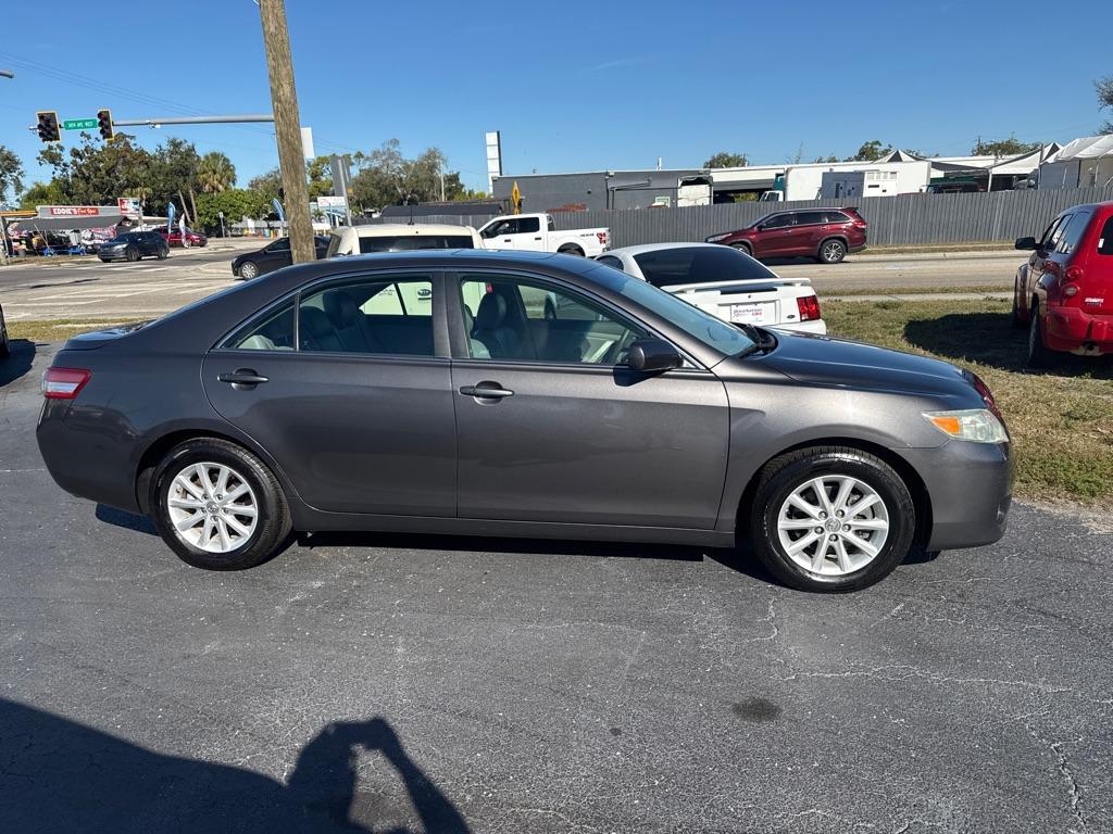 2011 GRAY TOYOTA CAMRY XLE (4T4BF3EK2BR) with an 2.5L engine, Automatic transmission, located at 2929 9th St. West, Bradenton, 34205, (941) 242-2810, 27.473591, -82.570679 - Thanks for inquring into DriveNation USA! All vehicles listed can be viewed at www.drivenationusa.com for vehicle history reports and additonal info. We cannot quote any terms such as down payments or monthly payments without an application. You can apply directly at www.drivenationusa.com or by con - Photo#7