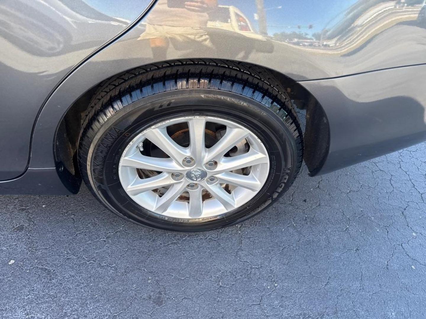 2011 GRAY TOYOTA CAMRY XLE (4T4BF3EK2BR) with an 2.5L engine, Automatic transmission, located at 2929 9th St. West, Bradenton, 34205, (941) 242-2810, 27.473591, -82.570679 - Thanks for inquring into DriveNation USA! All vehicles listed can be viewed at www.drivenationusa.com for vehicle history reports and additonal info. We cannot quote any terms such as down payments or monthly payments without an application. You can apply directly at www.drivenationusa.com or by con - Photo#8