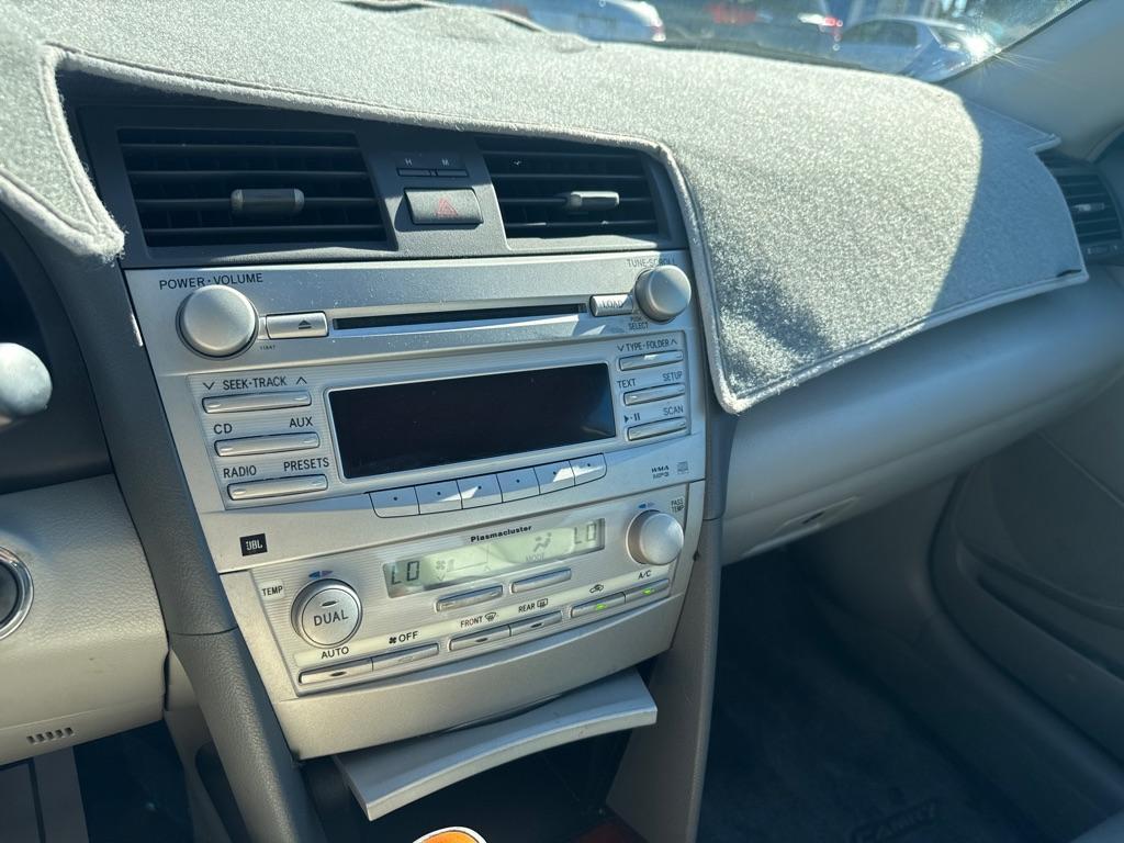 2011 GRAY TOYOTA CAMRY XLE (4T4BF3EK2BR) with an 2.5L engine, Automatic transmission, located at 2929 9th St. West, Bradenton, 34205, (941) 242-2810, 27.473591, -82.570679 - Thanks for inquring into DriveNation USA! All vehicles listed can be viewed at www.drivenationusa.com for vehicle history reports and additonal info. We cannot quote any terms such as down payments or monthly payments without an application. You can apply directly at www.drivenationusa.com or by con - Photo#11